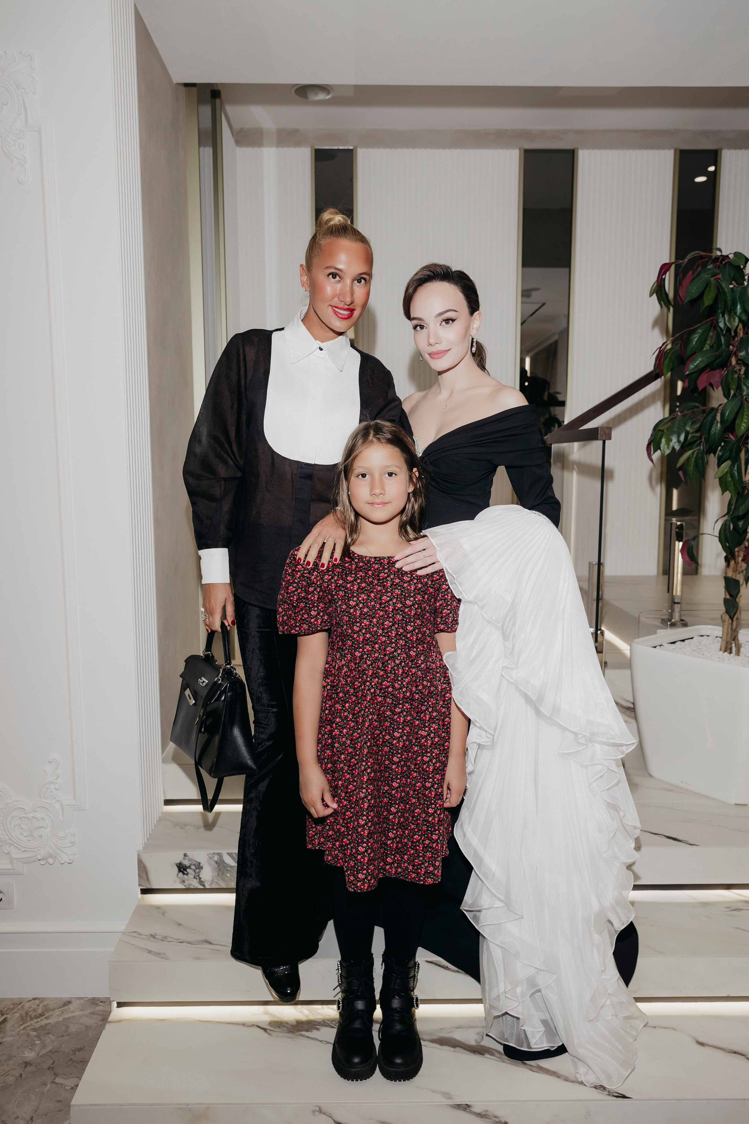 Анна Егоян. Симфоническая поэзия, Государственный Кремлевский Дворец. «Птичка на проводе»: информационный портал в Москве