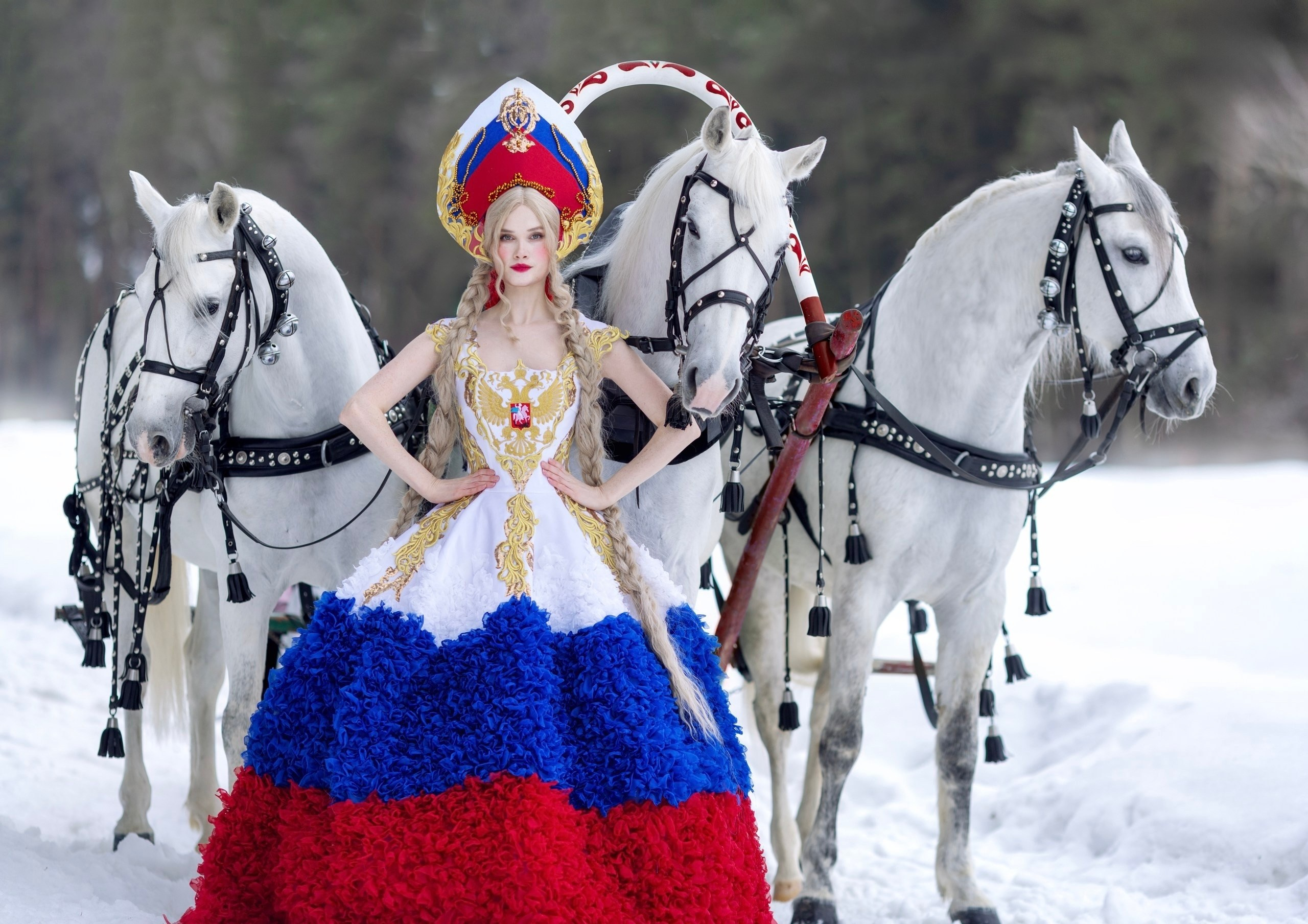 Россия. Русские народные костюмы в Москве