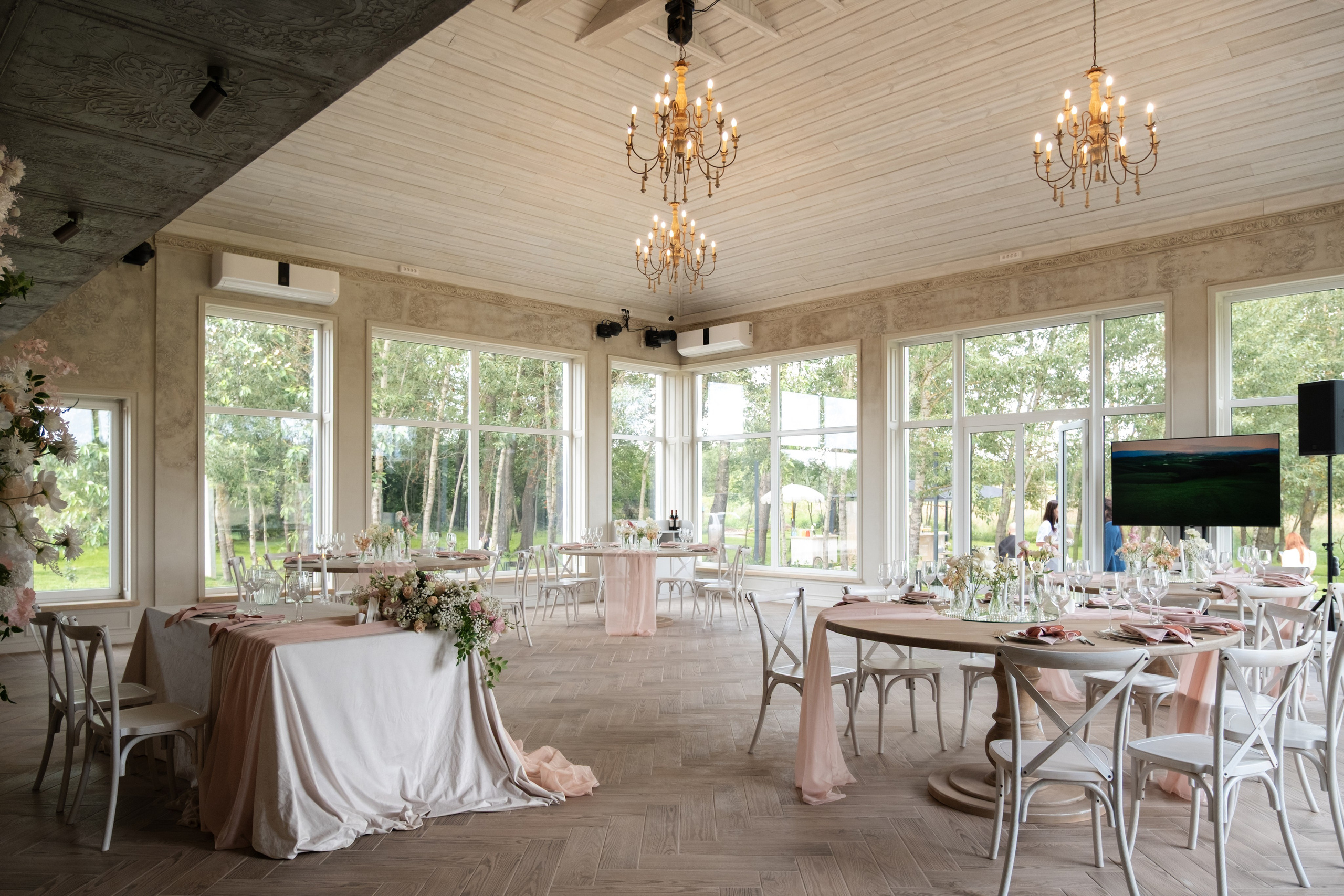 Лучшие свадебные площадки Москвы: ТОП 6 мест, где сбываются мечты. Свадебный и семейный фотограф Москва, Звенигород, Одинцово, Можайск,