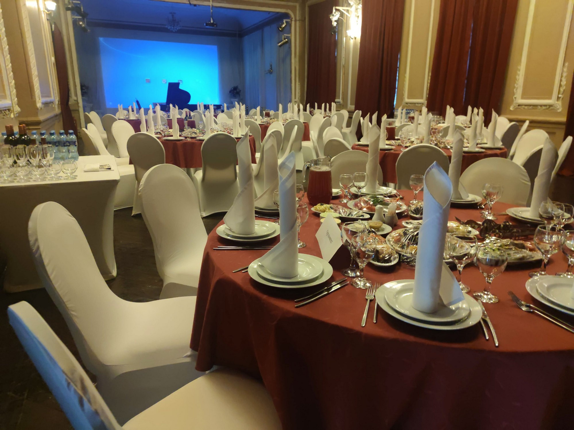 Аренда особняка под корпоративы, свадьбы, мероприятия. Дом Шрёдера