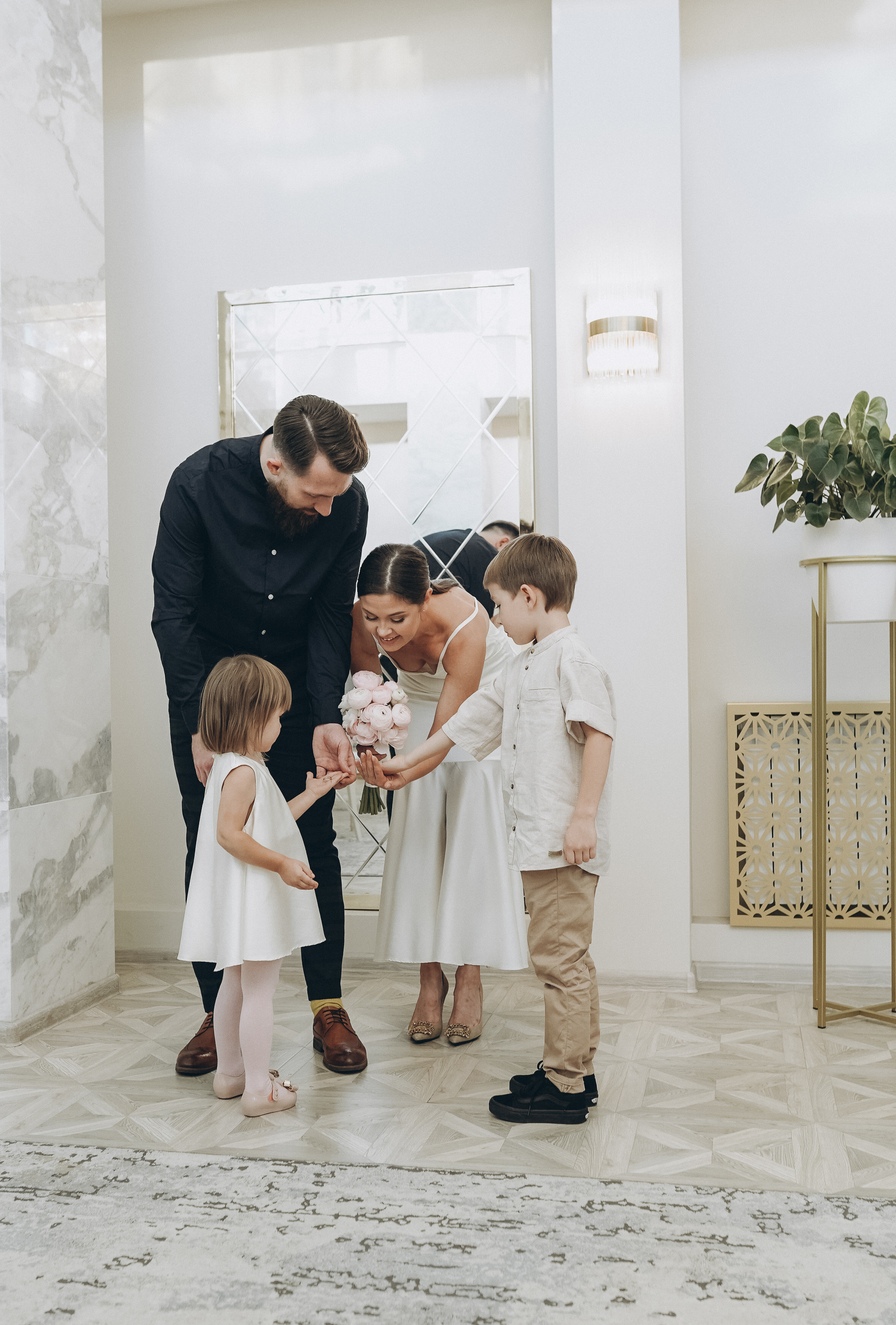 Love is… Вика и Дима. Детский семейный фотограф в Москве Евгения