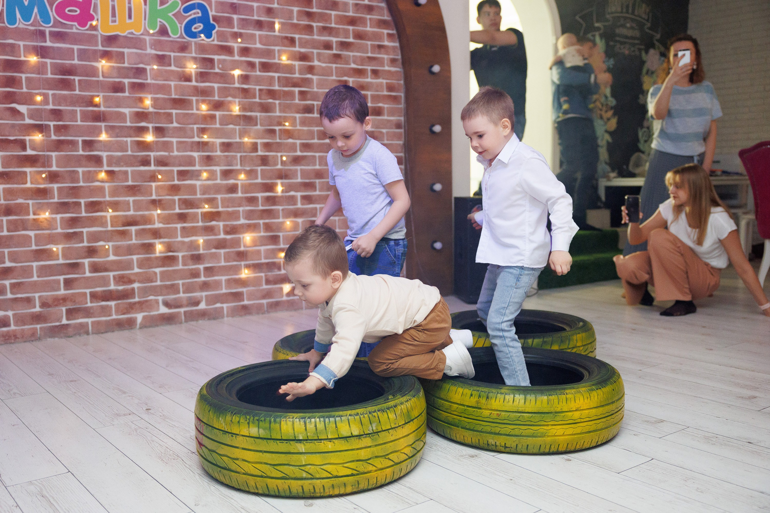 Детский день рождения в студии «Ромашка» в Оренбурге — Трансформеры