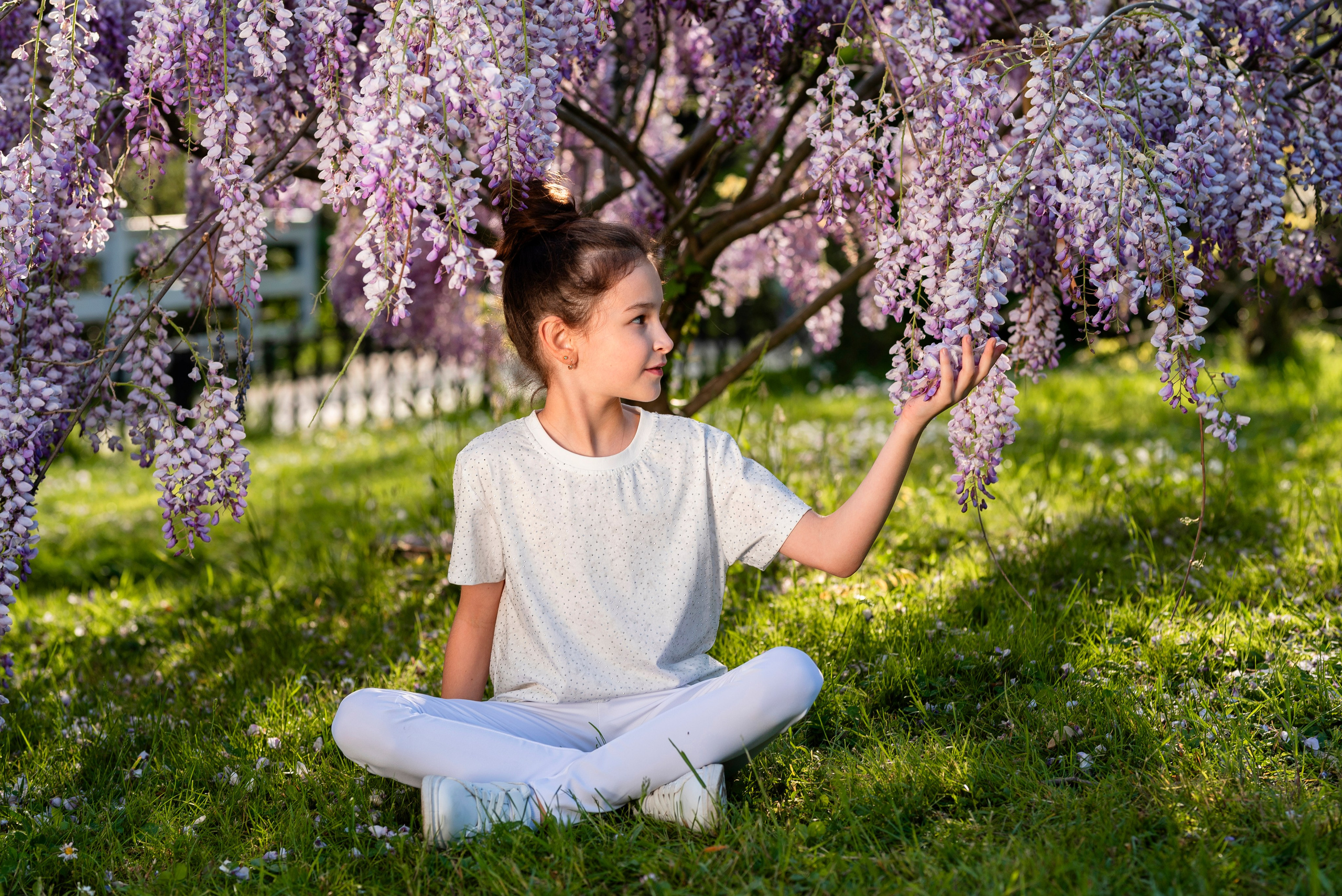 девочки,глициния, фотошоп, искусственный интелект, Дендрарий, Сочи, локация