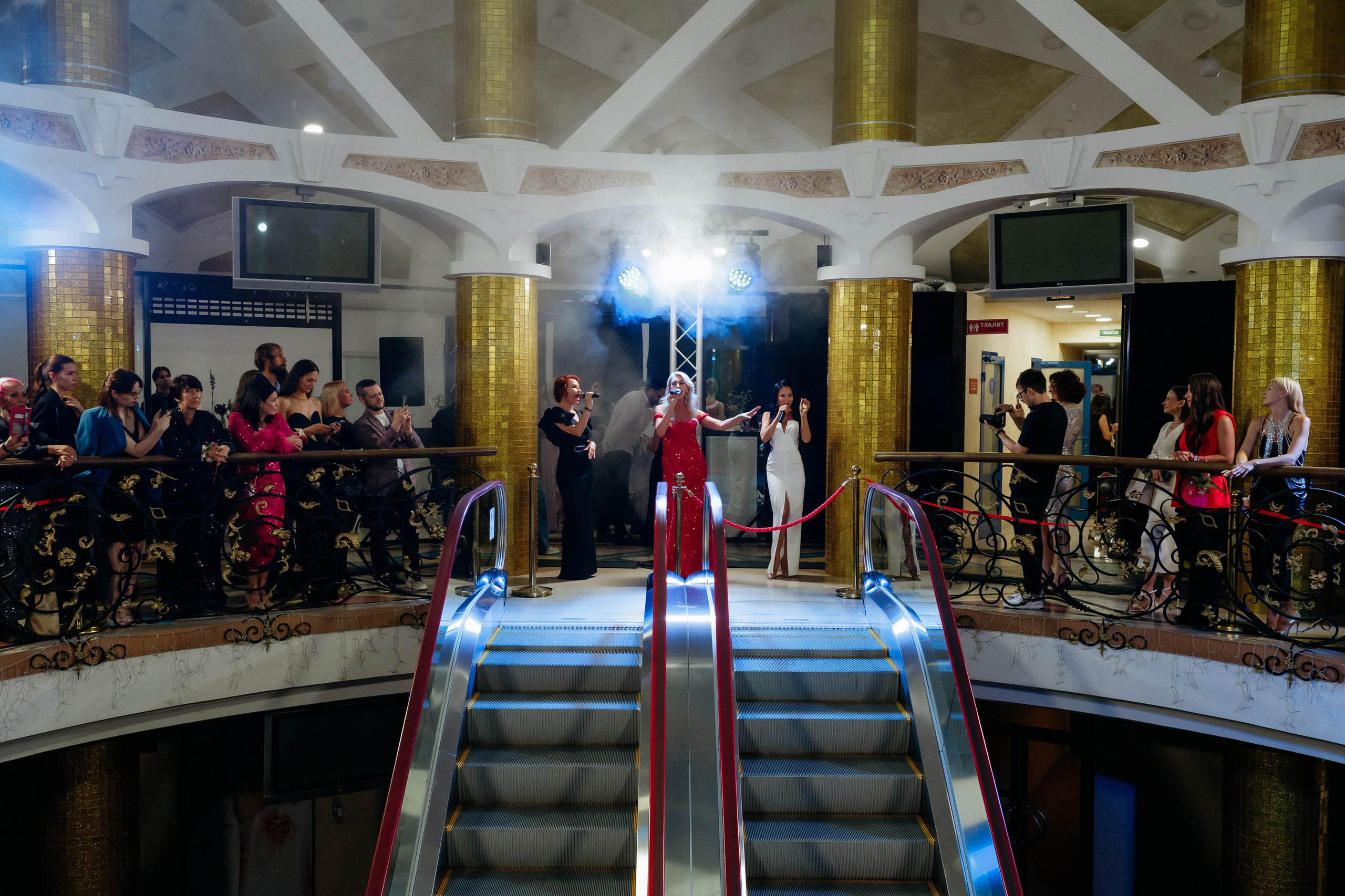 20 лет студии красоты Юлии Харченко. СВОИ. ФОТООТЧЕТЫ-СОБЫТИЯ-МЕСТА