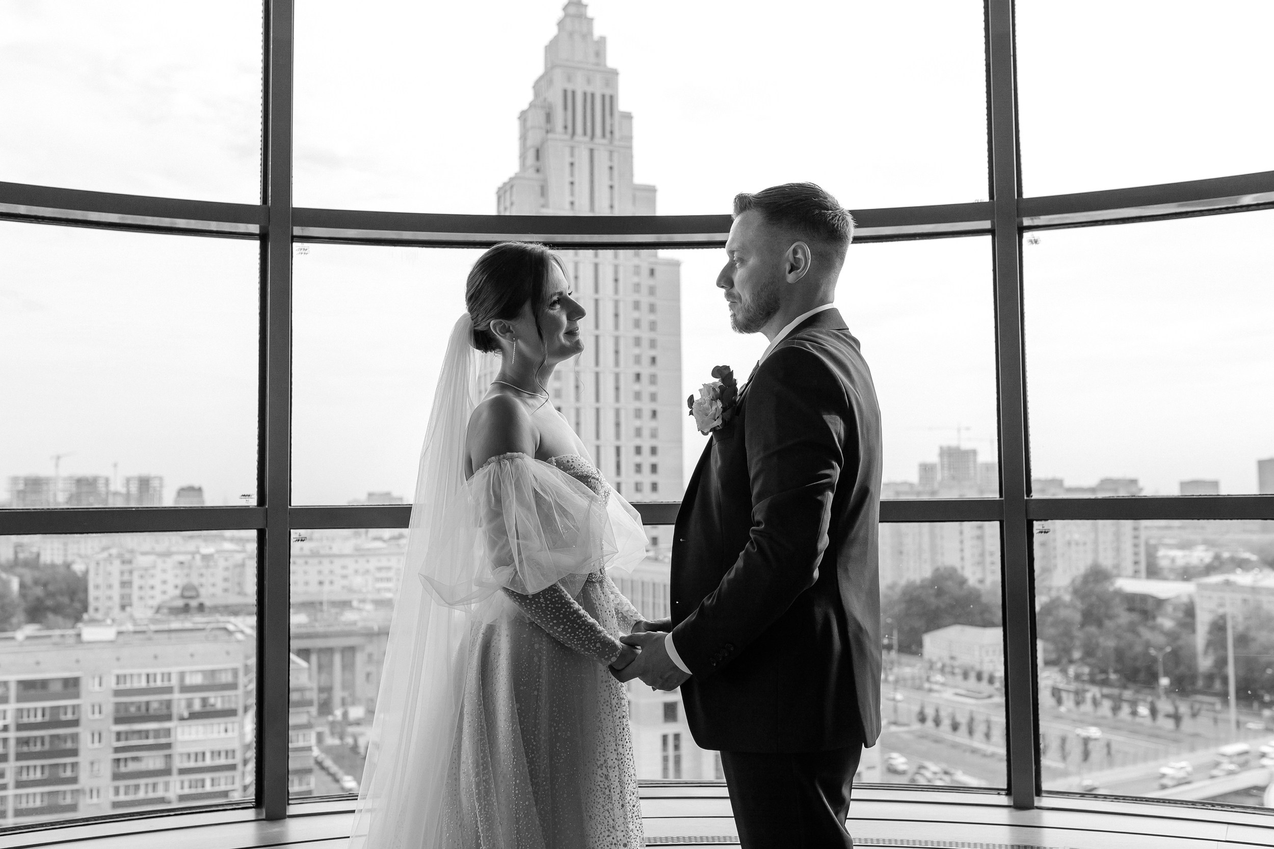 свадебная фотосессия в отеле hyatt regency петровский парк в москве