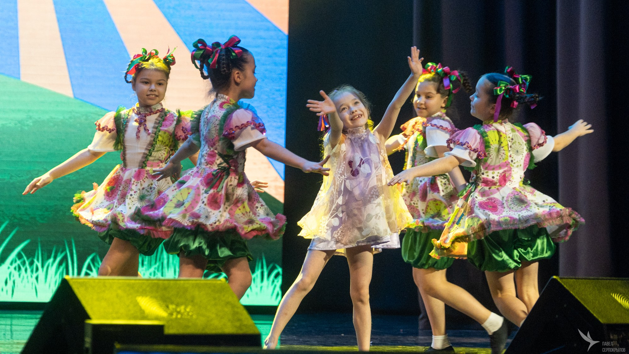 Юбилейный концерт студии эстрадного танца «Изумрудный город». Репортажный фотограф в Казани Павел Серпокрылов