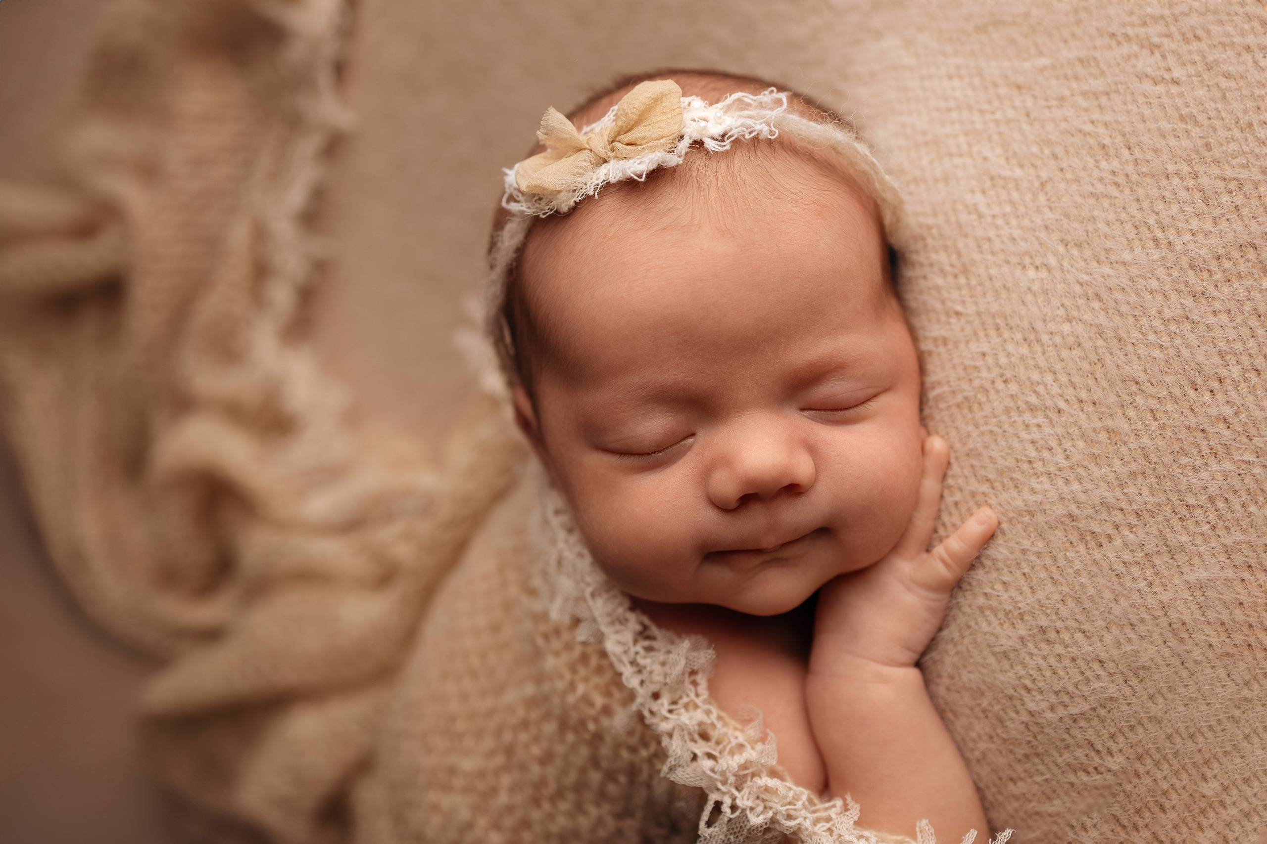 Первая фотосессия для Верочки. Фотограф Елена Зуйкова