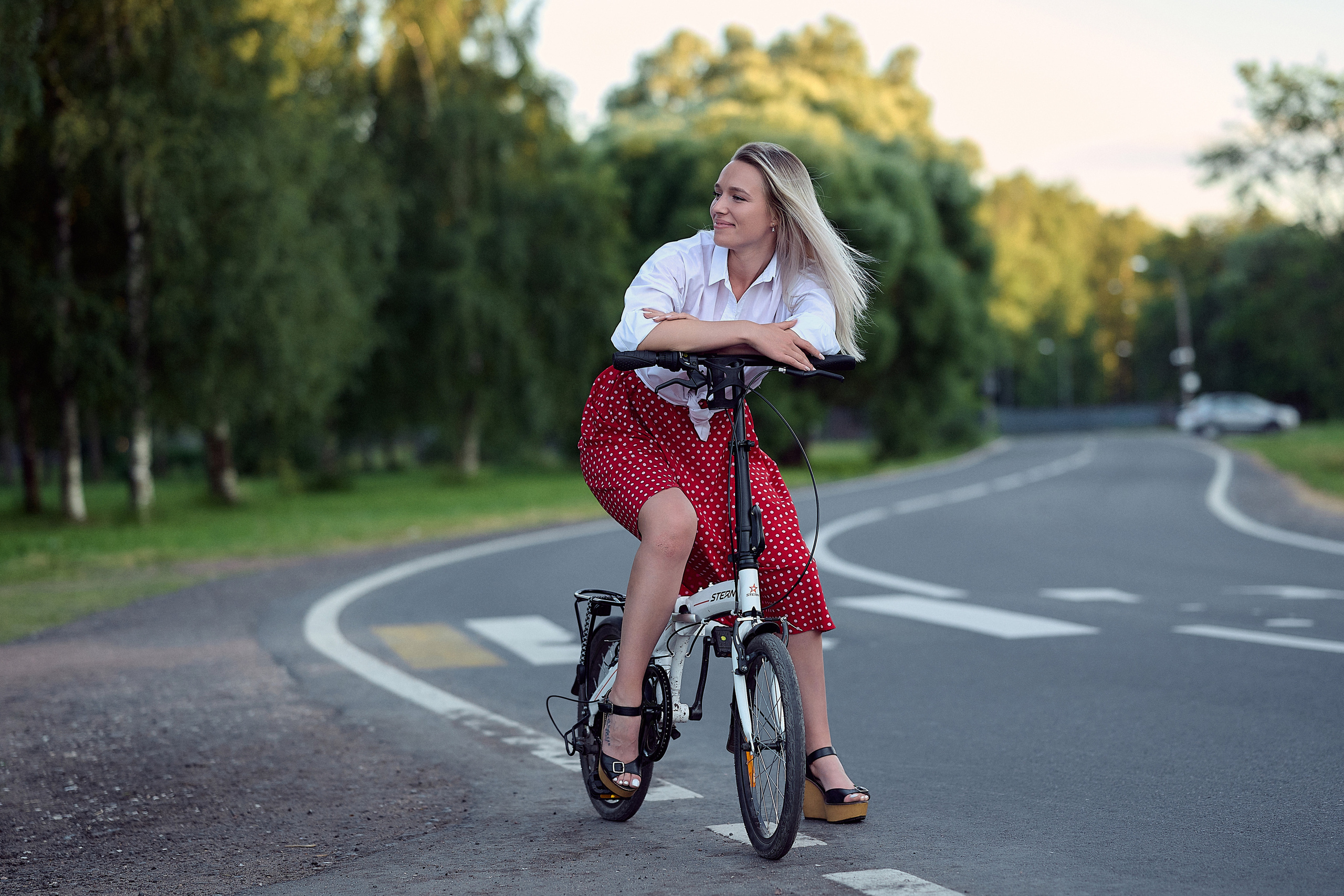 Татьяна. Лето. В поле…. Фотограф Тихонова Ольга Санкт-Петербург