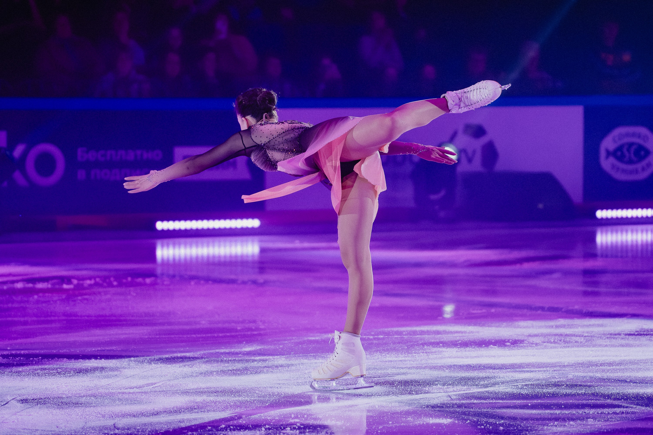 Шоу Этери Тутберидзе в Новосибирске. Воробьева Ксения — Спортивный и танцевальный фотограф Новосибирск