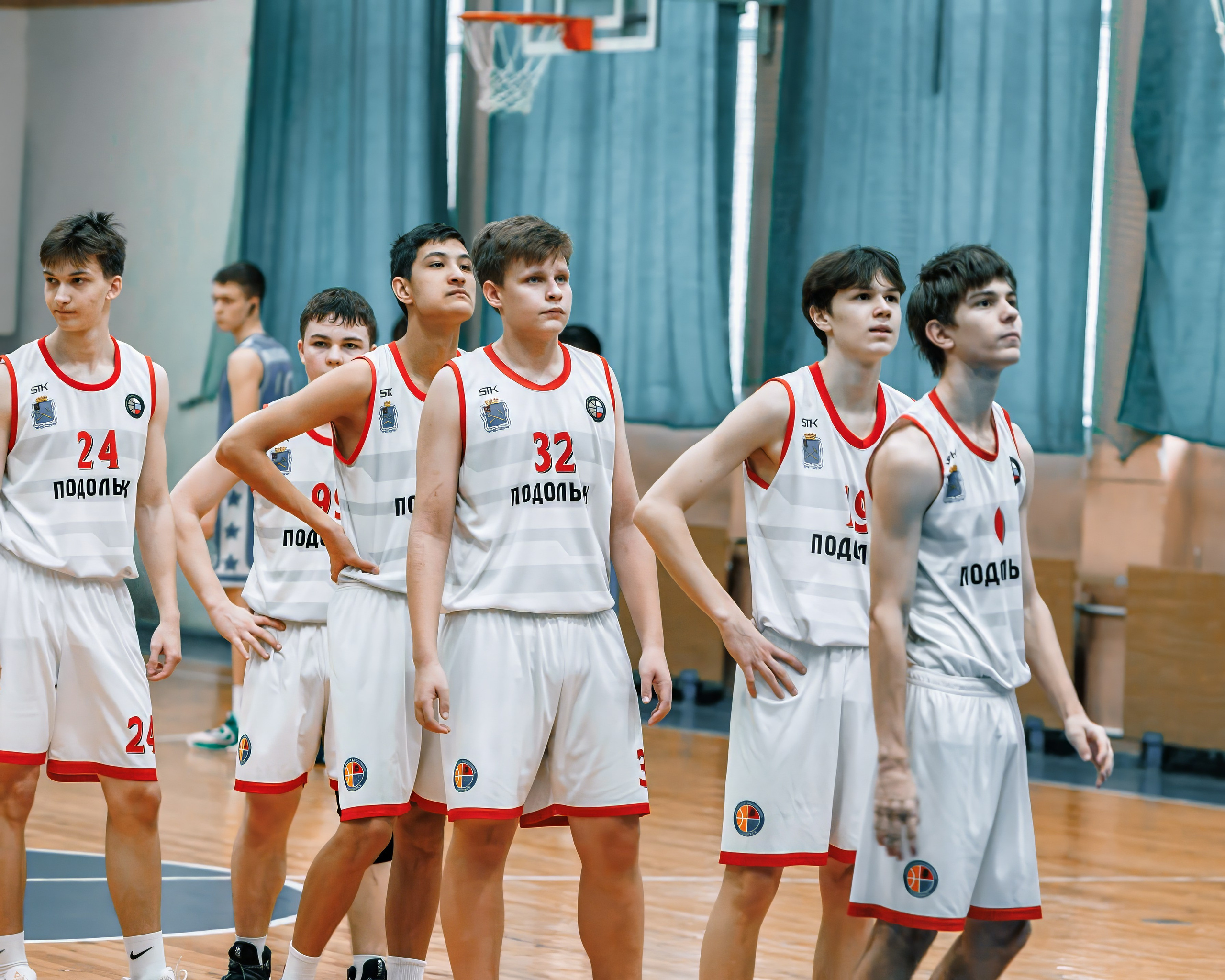 СШОР «Космос» тренировка. Выпускные альбомы и школьный фотограф в Подольске, Троицке, Щербинке, Москве и Московской области