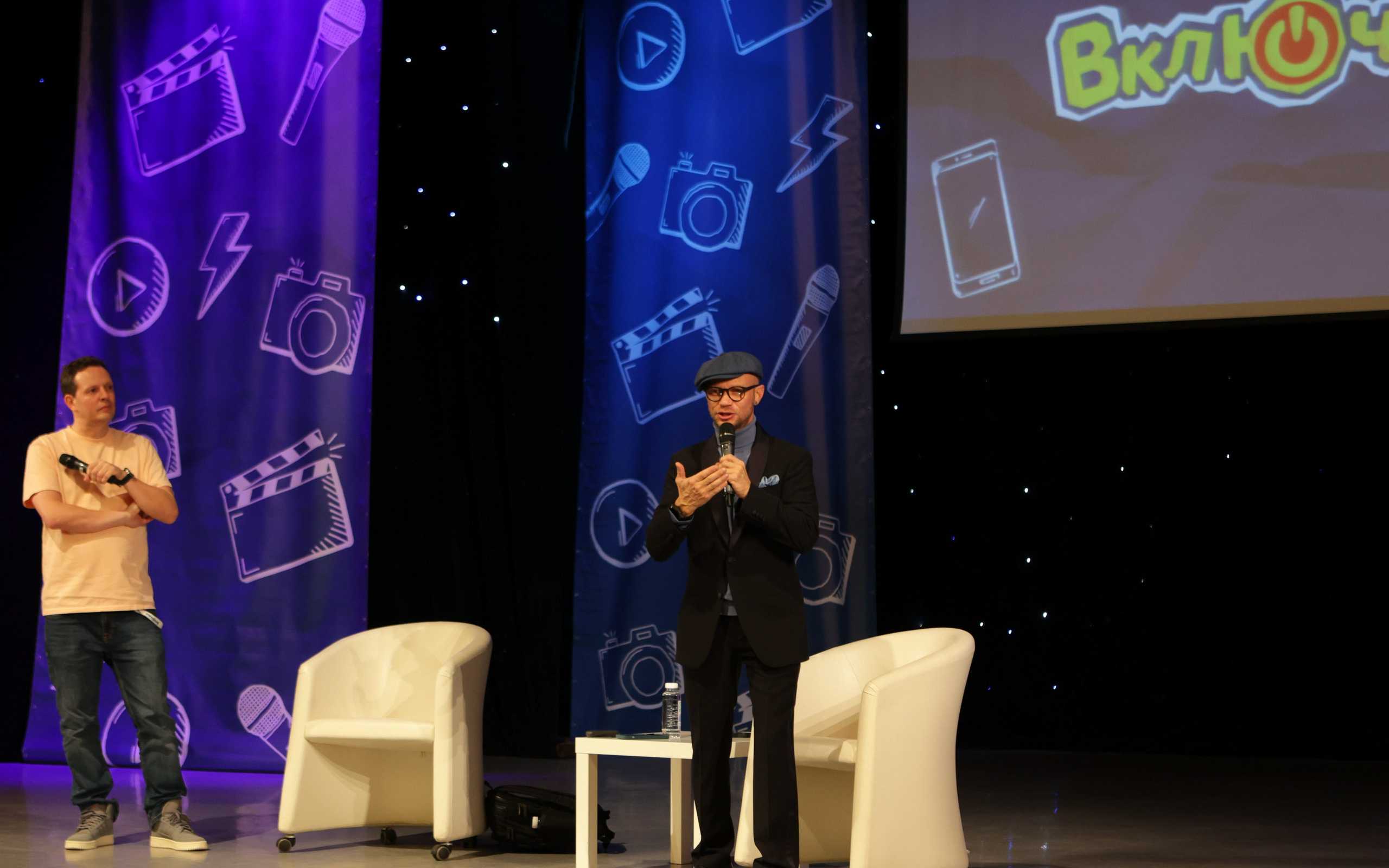 Фестиваль детских медиа «Включайся!». Выпускные альбомы и школьный фотограф в Подольске, Троицке, Щербинке, Москве и Московской области