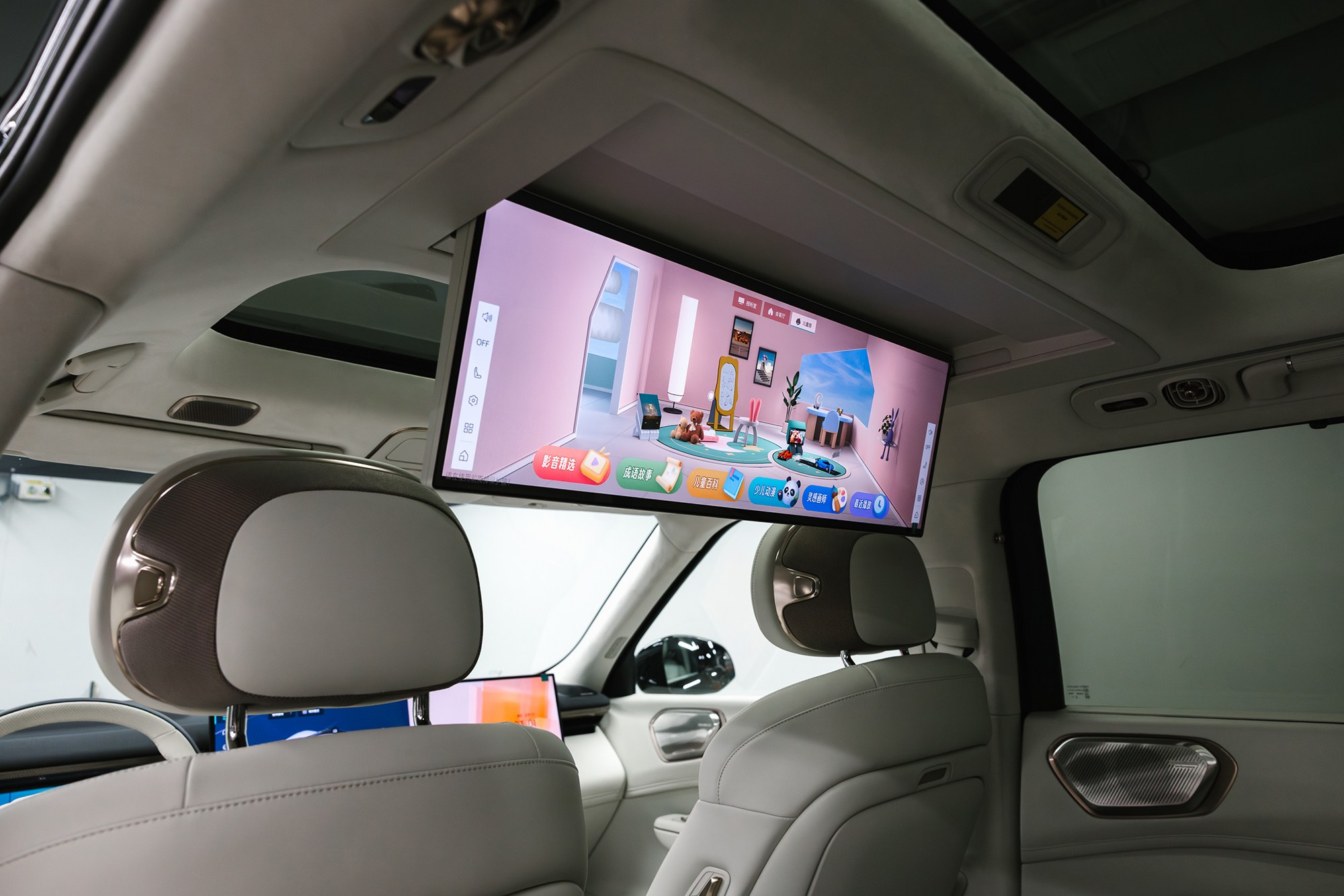 Lynk & Co 900 Ultra 2,0hyb 4WD AT (734 л. с.), 2025 г, 2,0 л бензин. Автосалон «Х-Авто»