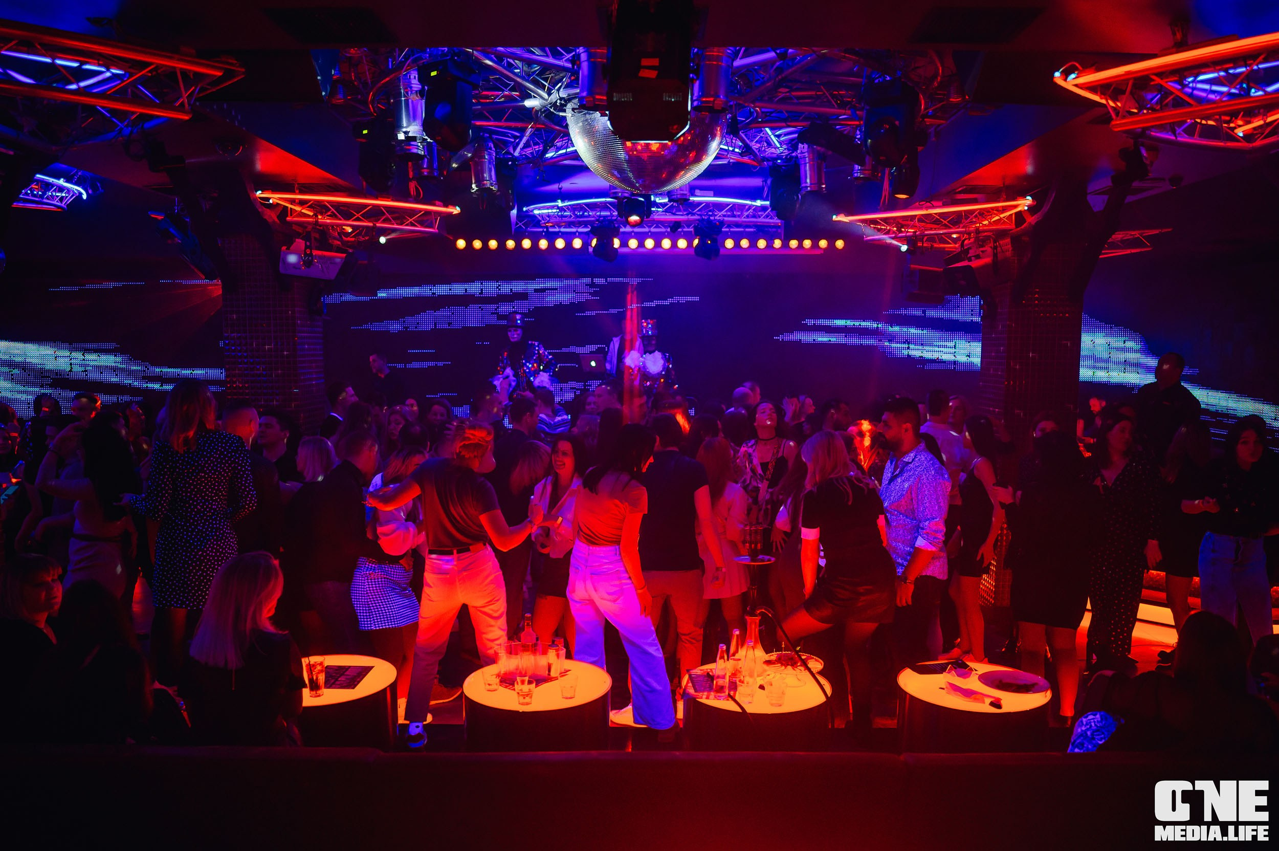 Фотоотчет с 8 марта в Планете. One Media Life: фоторепортажи, фотоотчеты с мероприятий и заведений