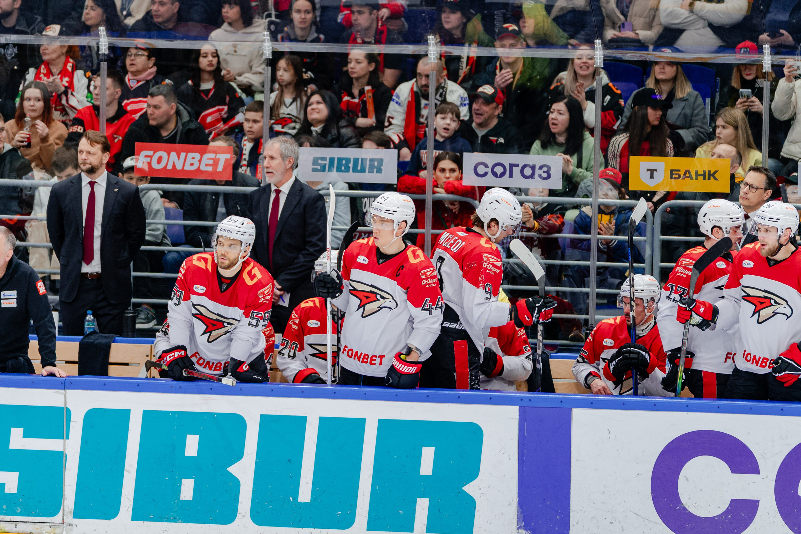 КХЛ КУНЬЛУНЬ РС — АВАНГАРД 22 МАРТА 2025. Репортажный фотограф в Москве Измалков Артем