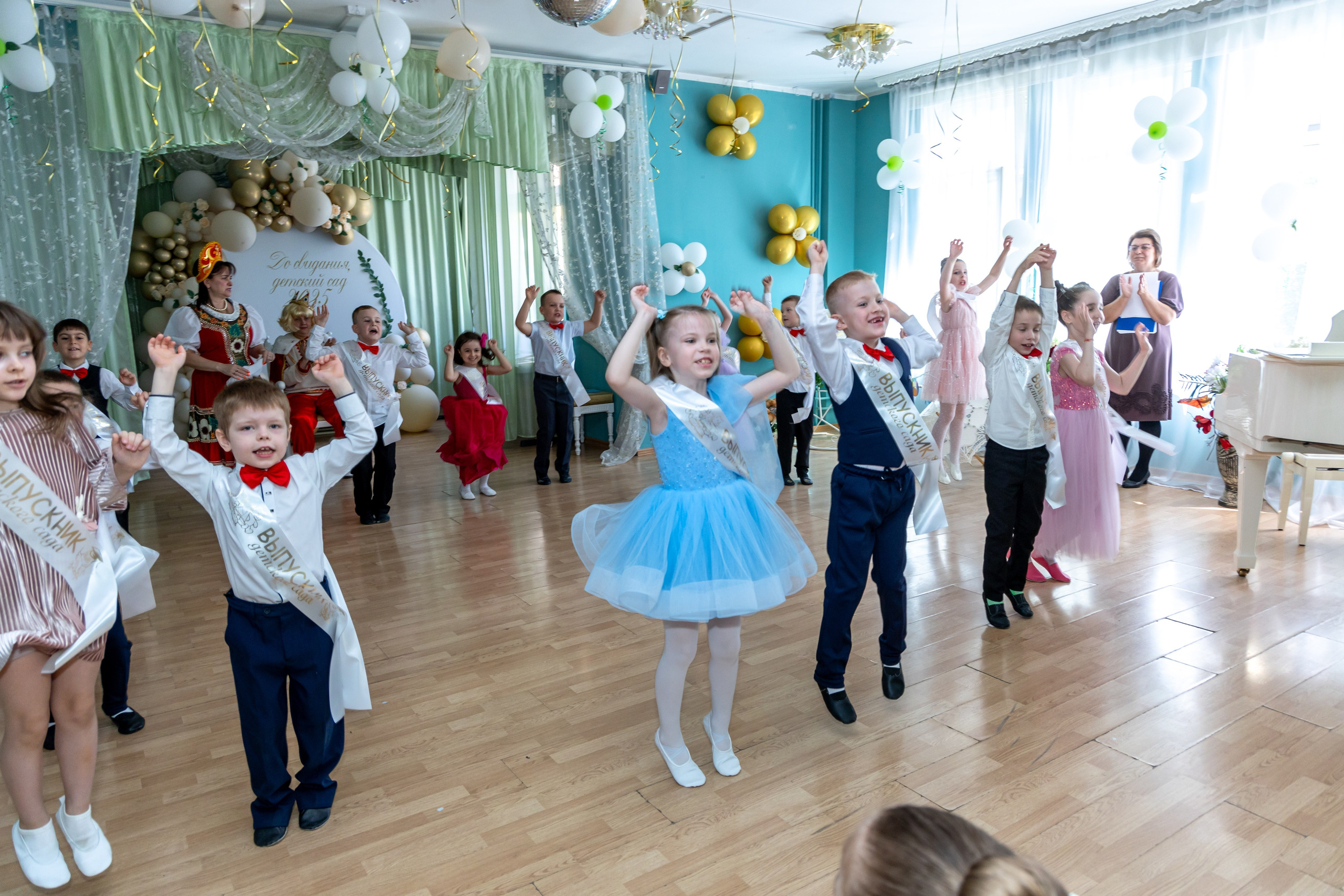 РЕПОРТАЖНАЯ СЪЕМКА В ДЕТСКОМ САДУ. Выпускные альбомы Москва Московская область Ирина Чугайнова