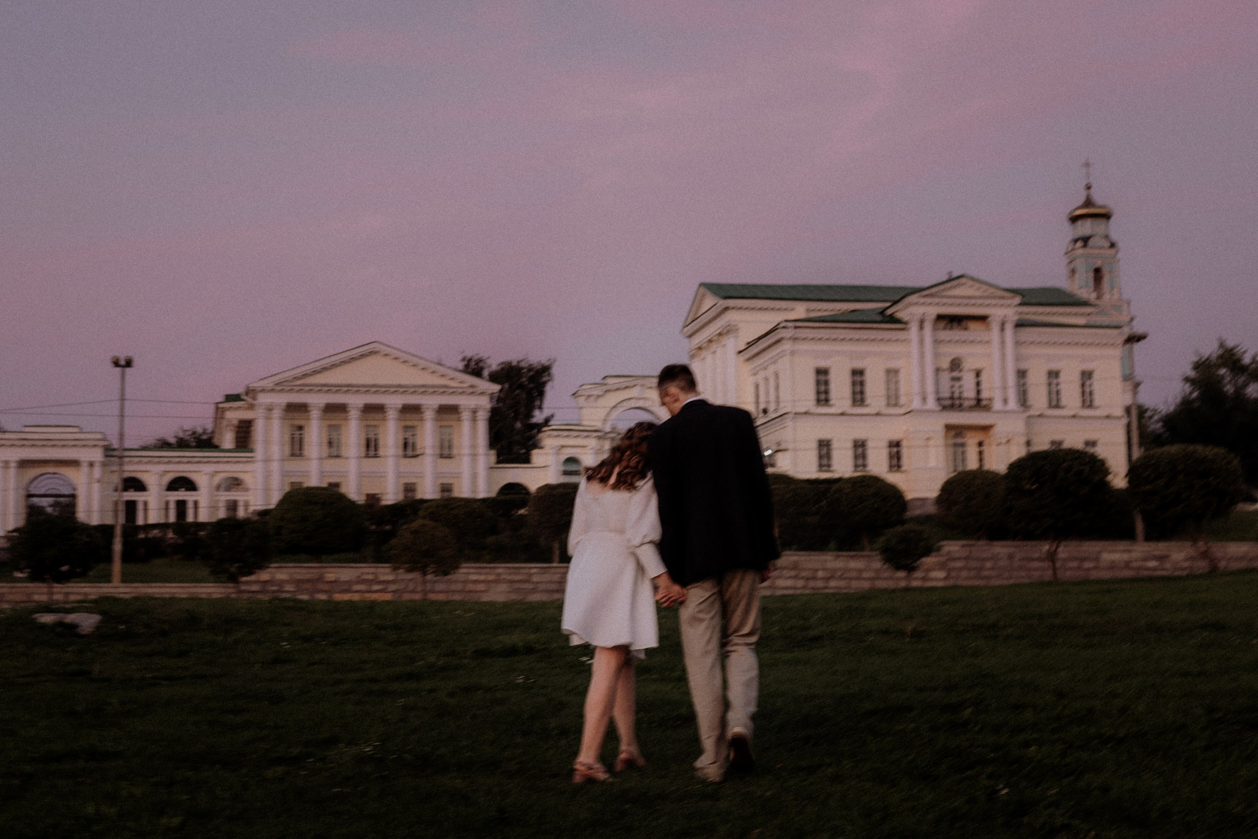 Love story на закате около Храма на крови Екатеринбург