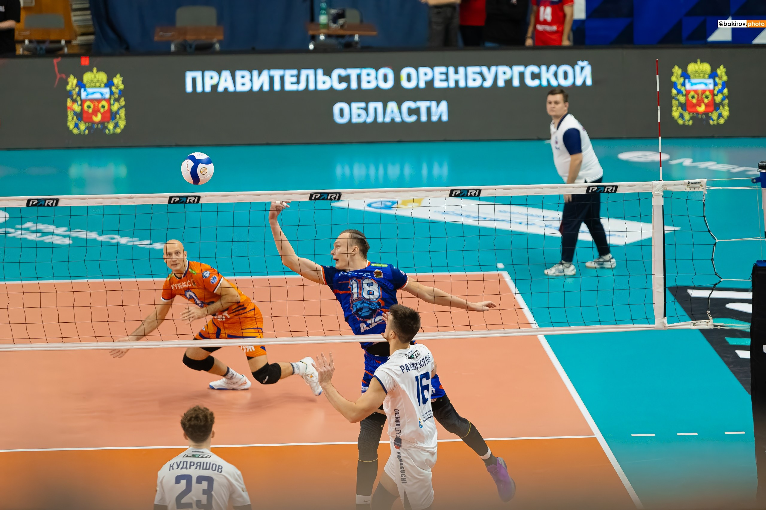 06.11 Волейбол. Нефтяник-Кузбасс. Команда специалистов в мире фотографии и видео. Детский фотограф, семейный фотограф