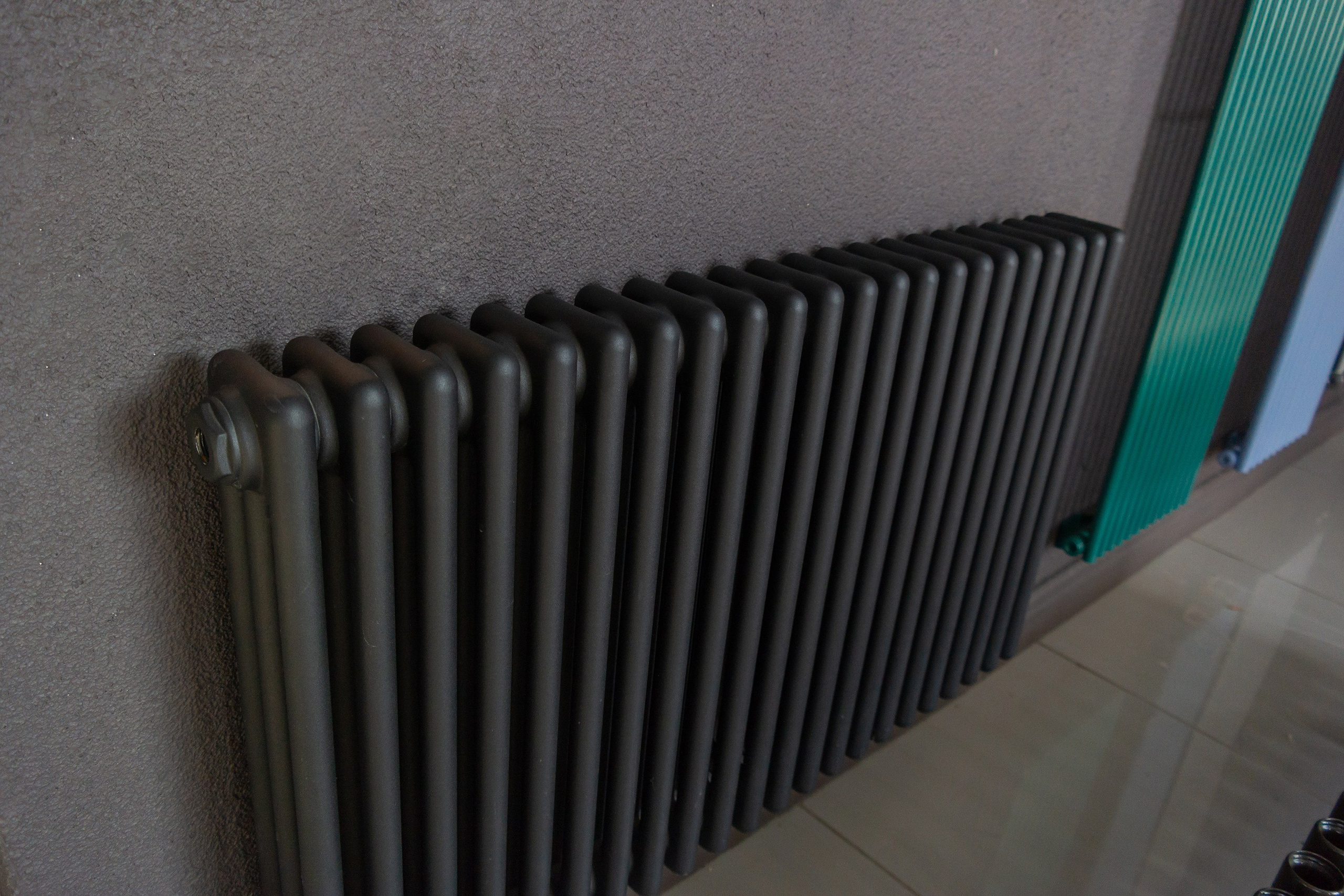 Контент-съемка для магазина отопления в Краснодаре. AI Фотограф Краснодар: мужские и женские фотосессии, стилизация съемки. Нейро-фотосессии онлайн