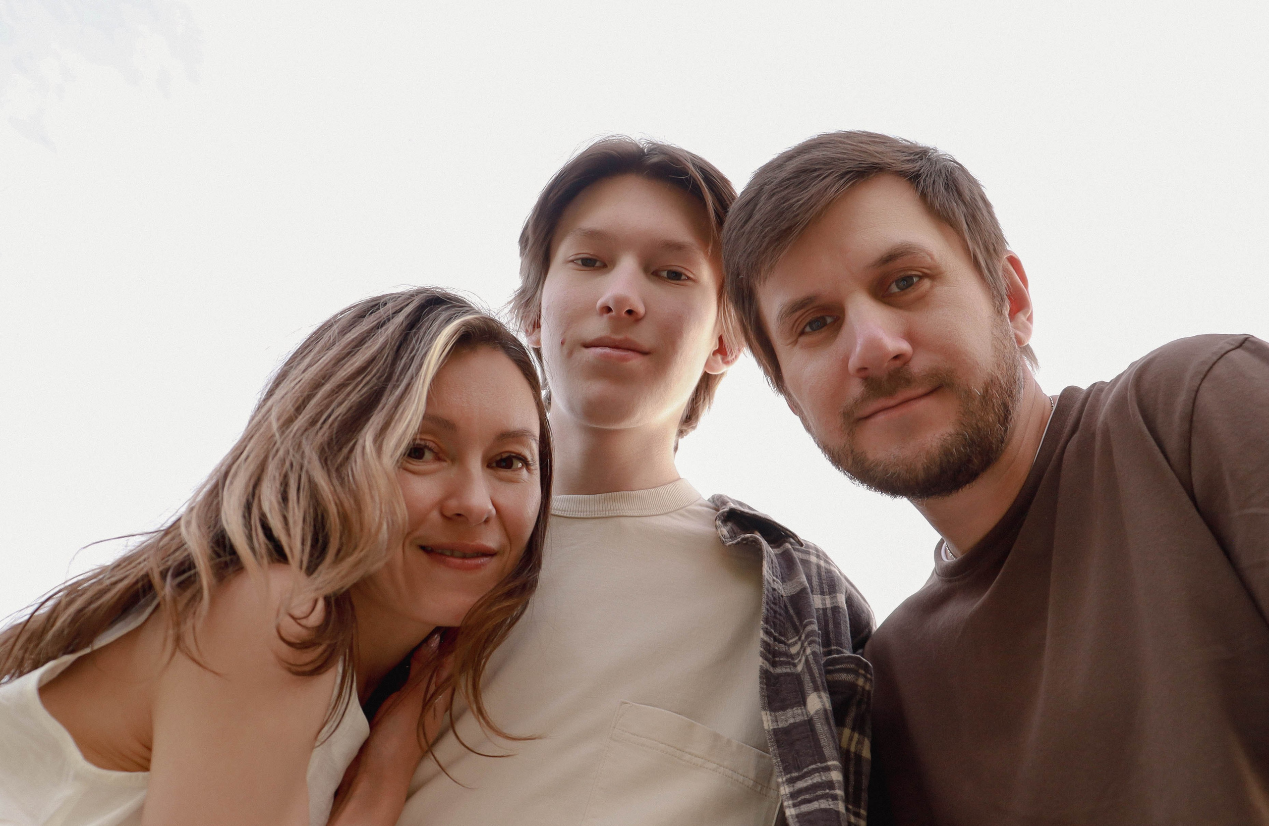 Семья в поле. Фотограф Александра Коновалова