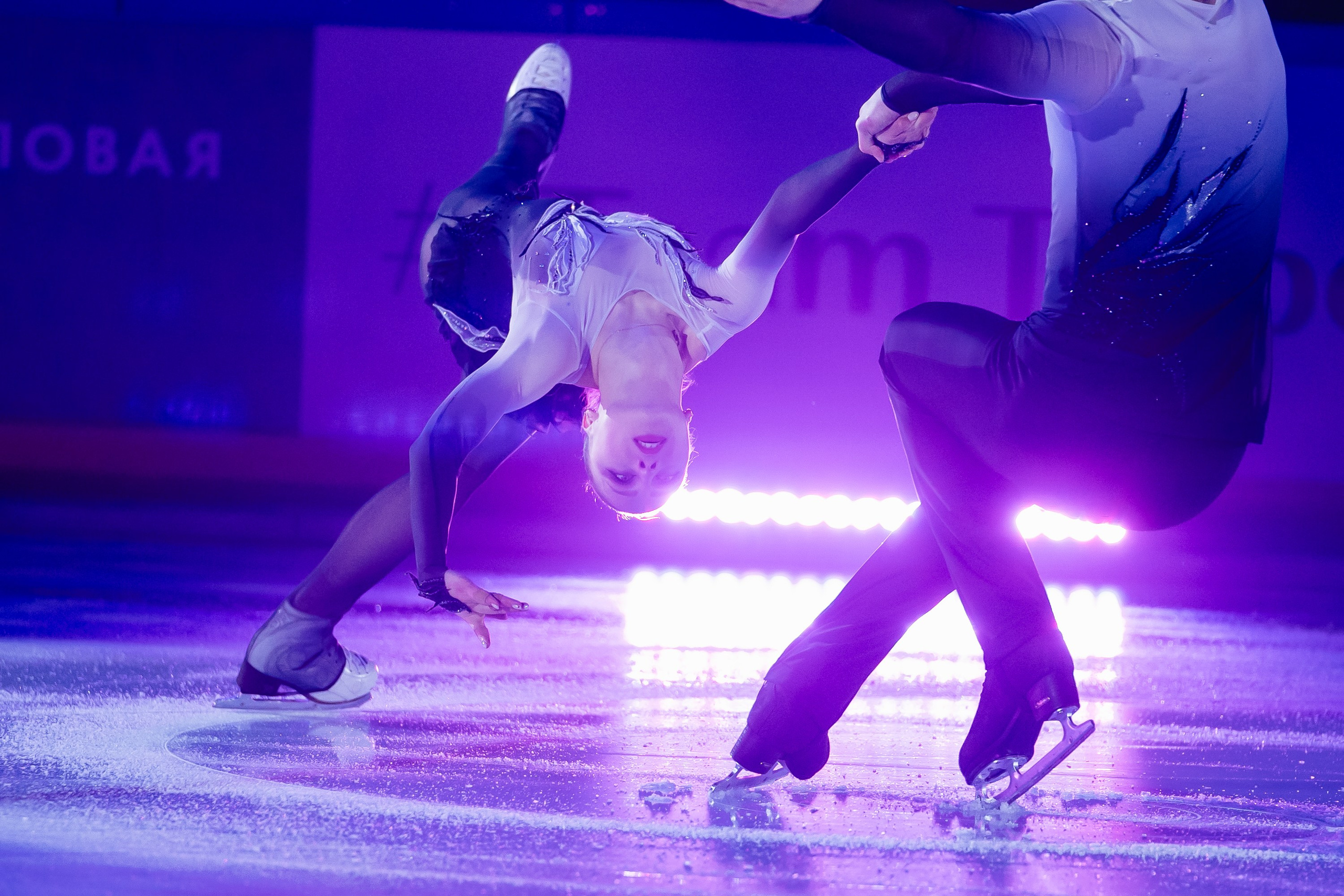 Шоу «Чемпионы на льду» в Новосибирске. Воробьева Ксения — Спортивный и танцевальный фотограф Новосибирск
