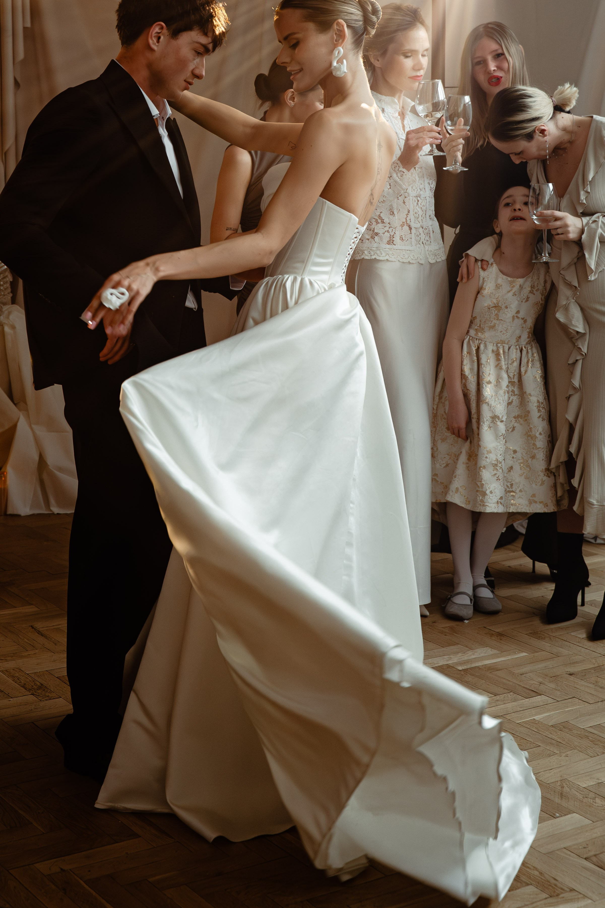 Свадьба в Отеле Марко Поло, Москва | Фотосессия камерного банкета | Алёна Макеева, свадебный фотограф. Свадебный и семейный фотограф в Москве и МО (Фрязино, Королёв, Коломна) Макеева Алёна