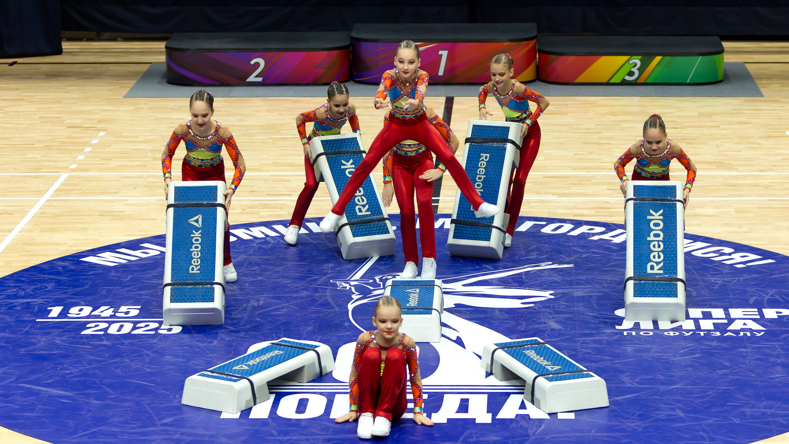 Фестиваль по фитнес-аэробике «Облачко» дисциплина «Степ-аэробика». Выпускные альбомы и школьный фотограф в Подольске, Троицке, Щербинке, Москве и Московской области