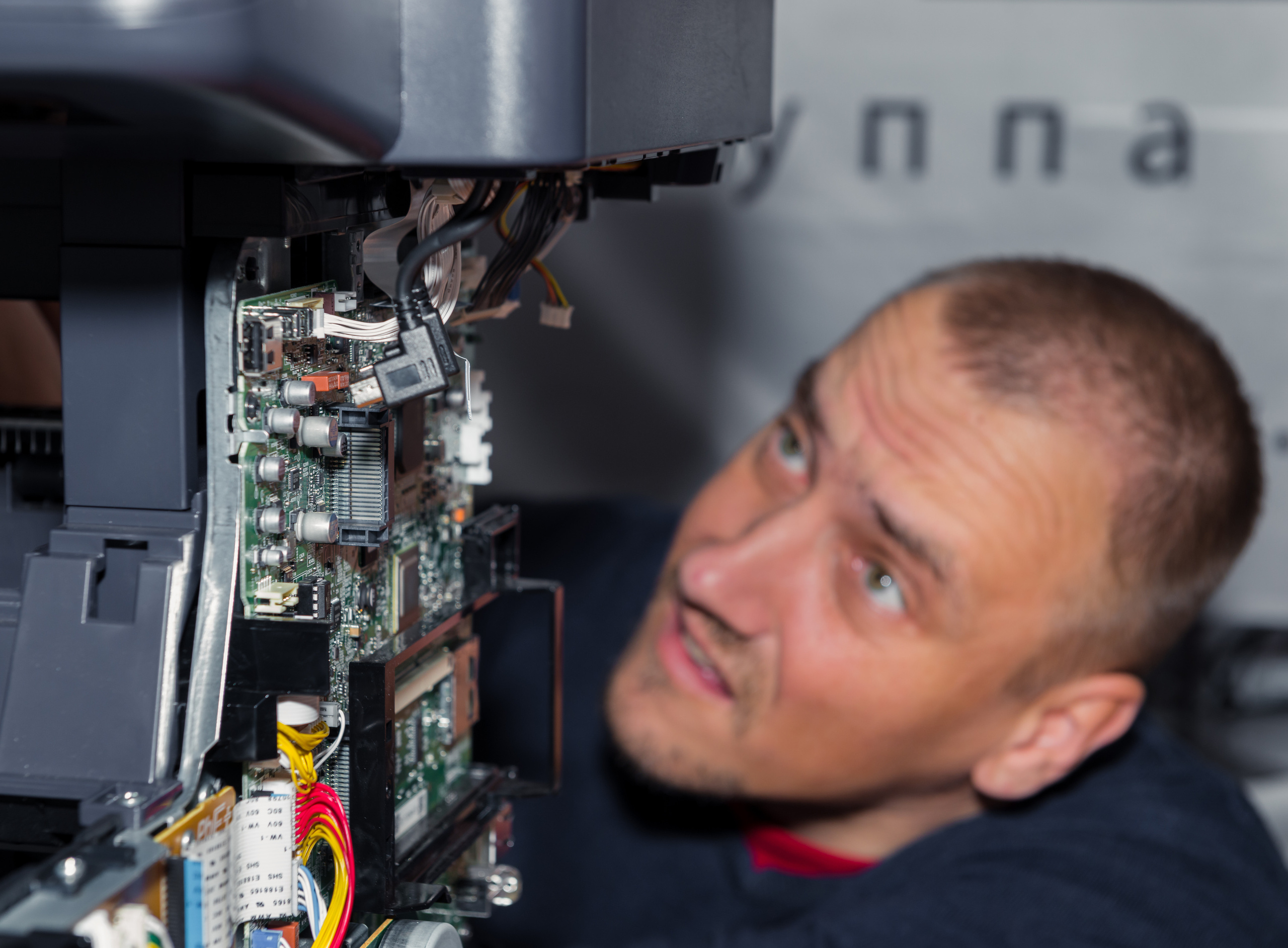 Обучение инженеров по ремонту оргтехники. Семейный фотограф Василий Свешников