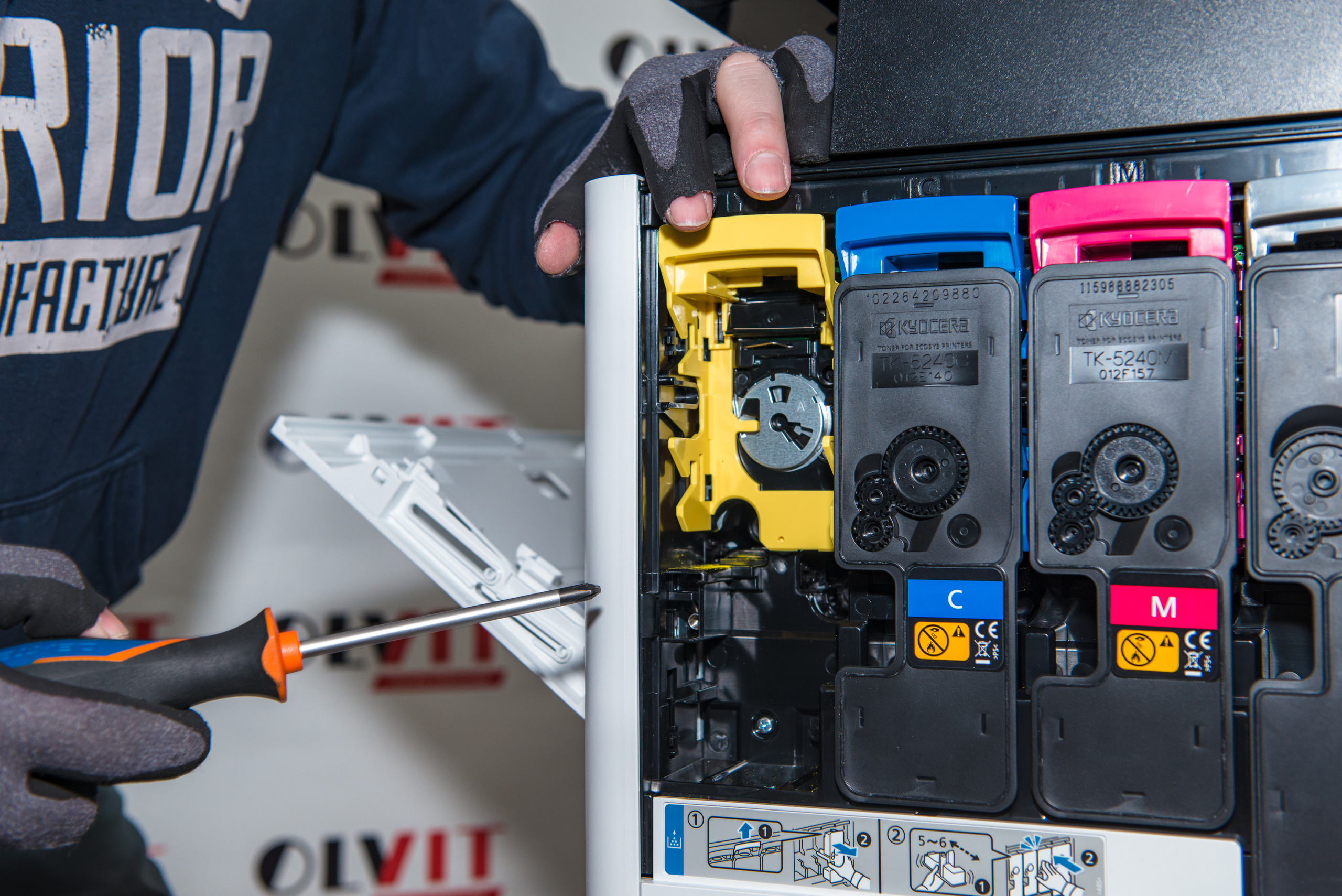 Обучение инженеров по ремонту оргтехники. Семейный фотограф Василий Свешников