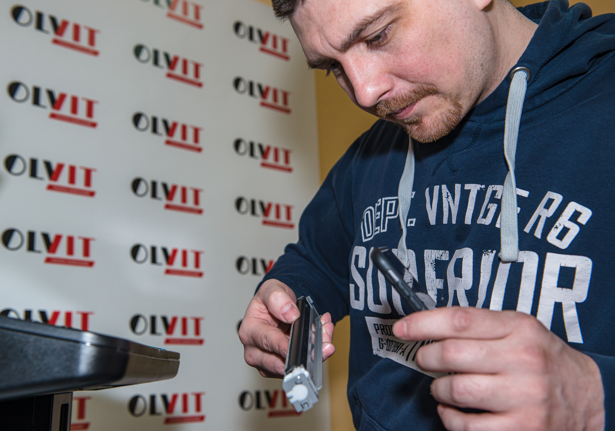 Обучение инженеров по ремонту оргтехники. Семейный фотограф Василий Свешников