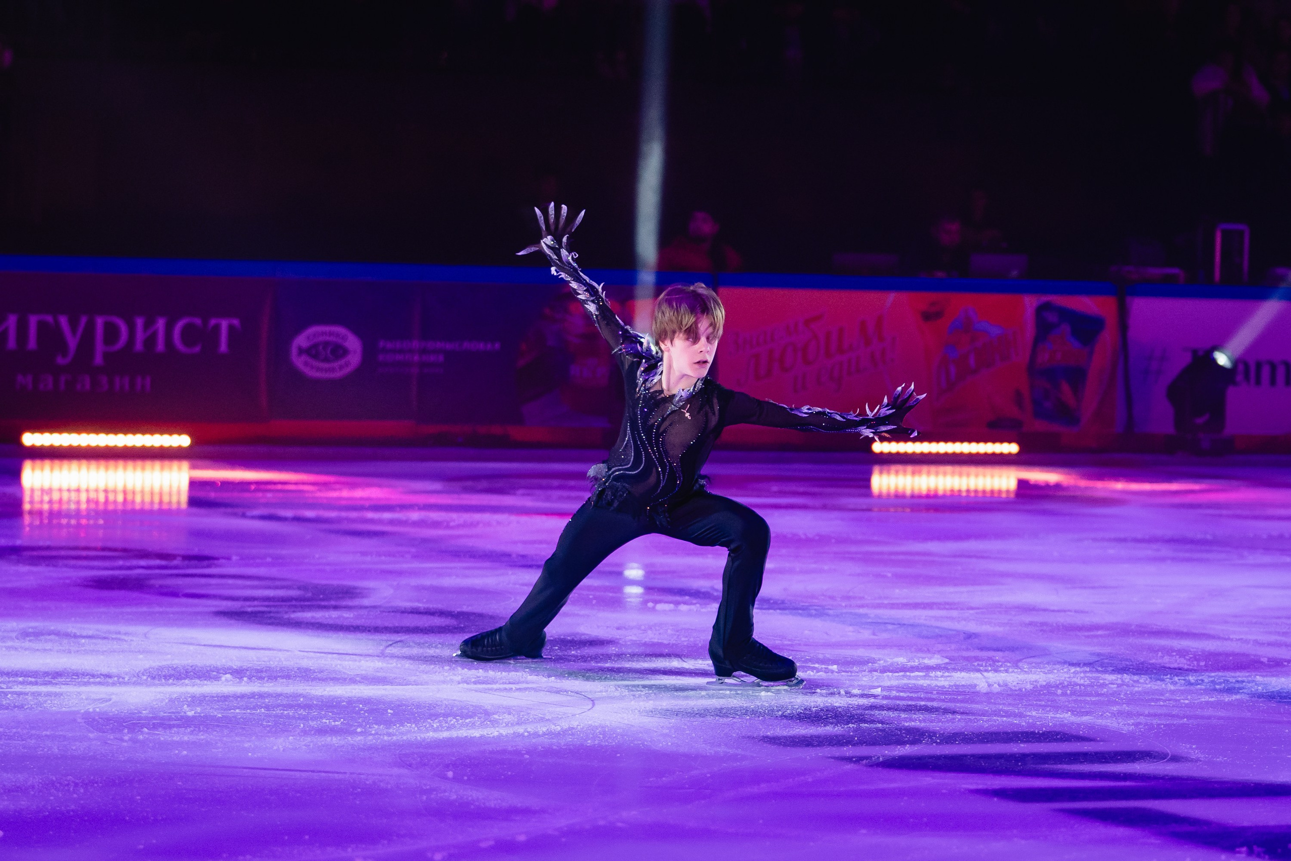 Шоу «Чемпионы на льду» в Новосибирске. Воробьева Ксения — Спортивный и танцевальный фотограф Новосибирск