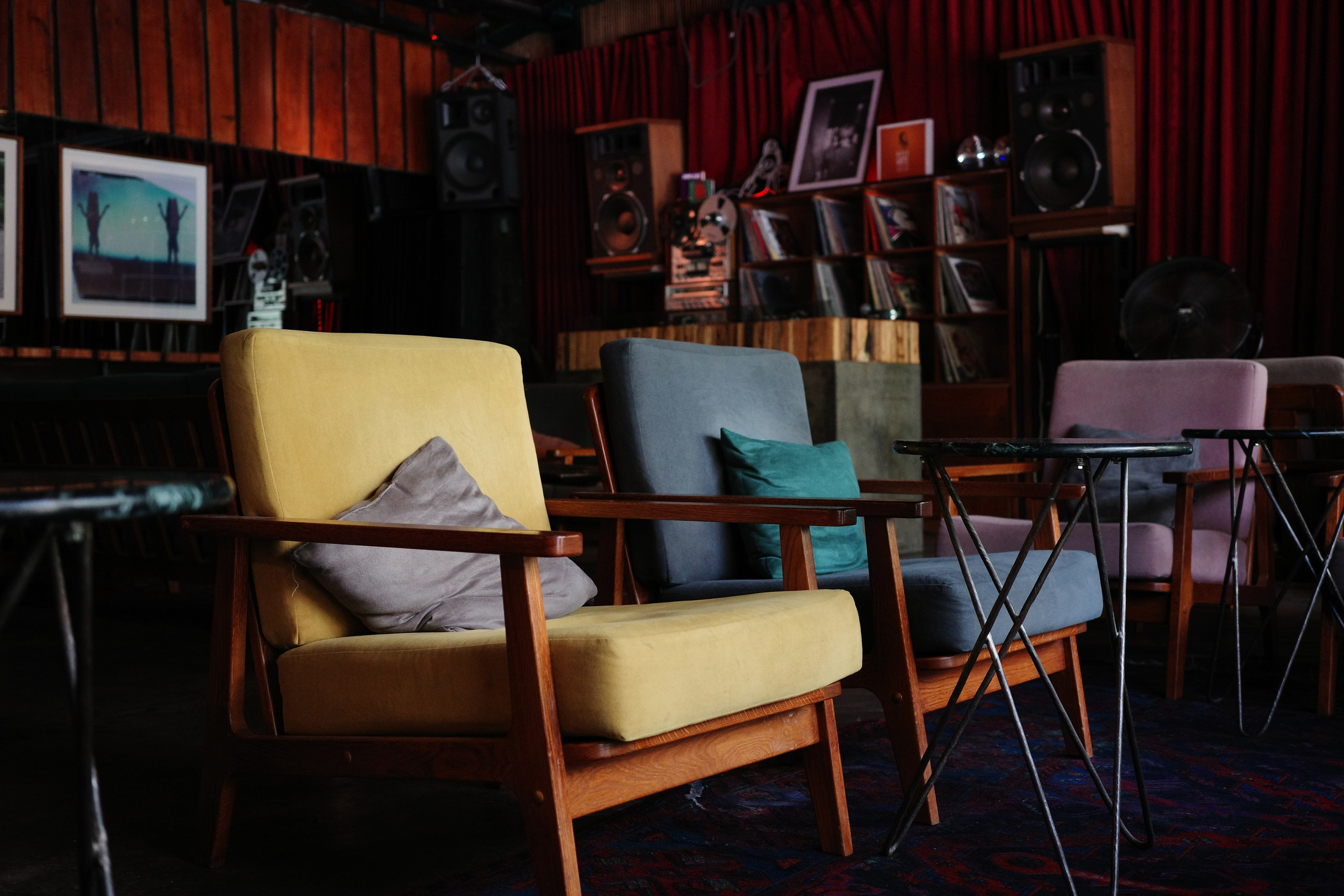 Внутри Surf Coffee