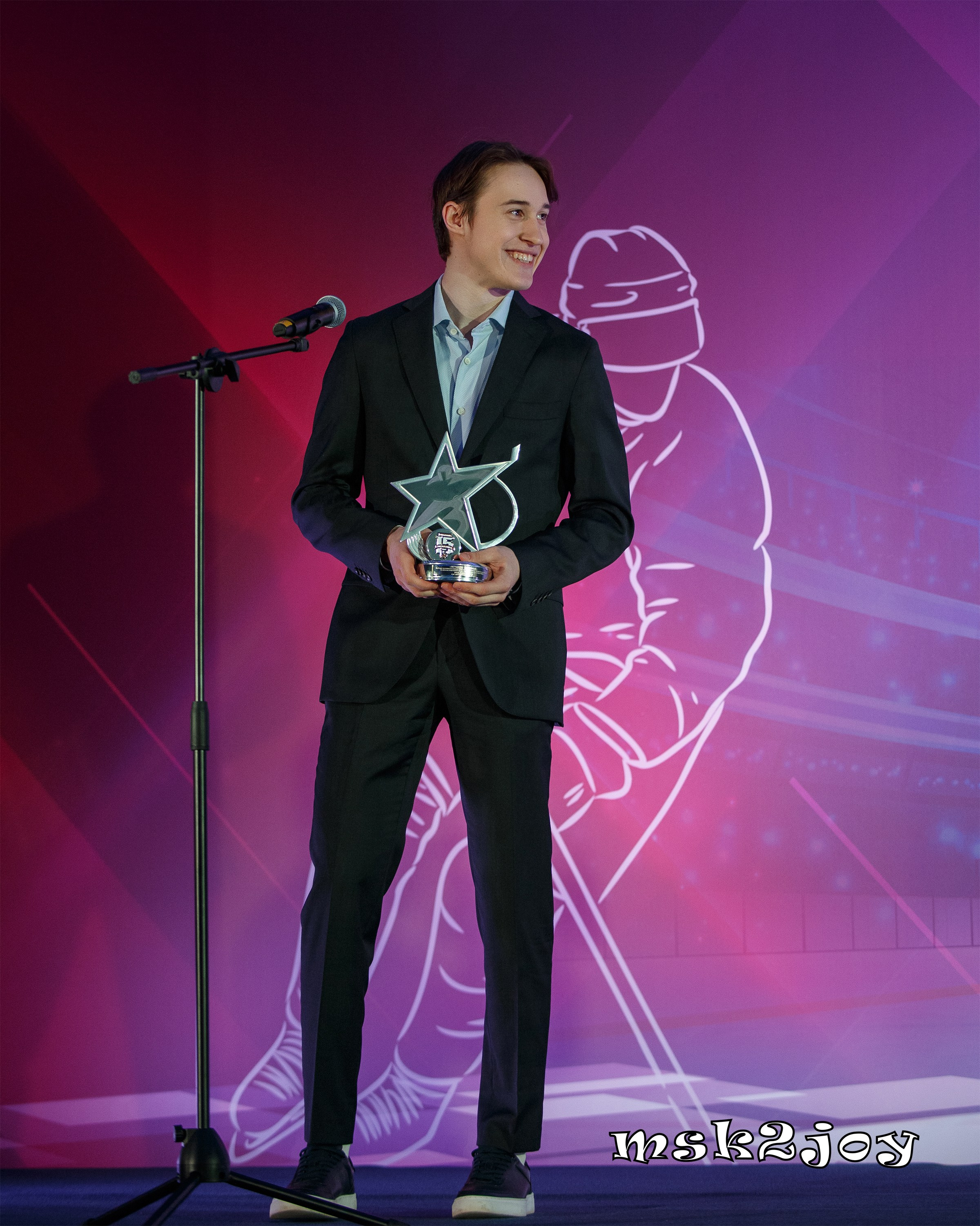 Обладатель Кубка Харламова, нападающий нижегородского «Торпедо» - Василий Атанасов