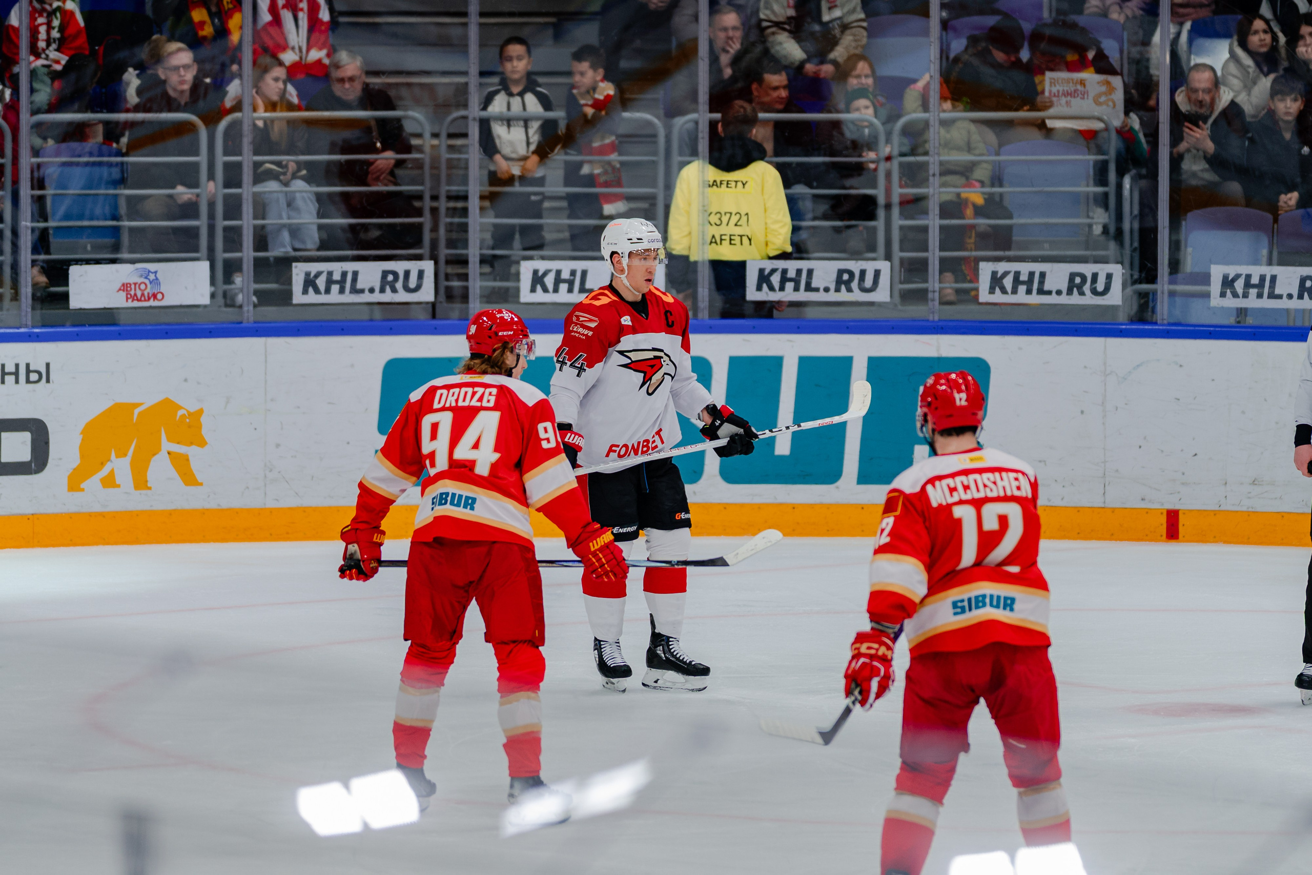 КХЛ КУНЬЛУНЬ РС — АВАНГАРД 22 МАРТА 2025. Репортажный фотограф в Москве Измалков Артем