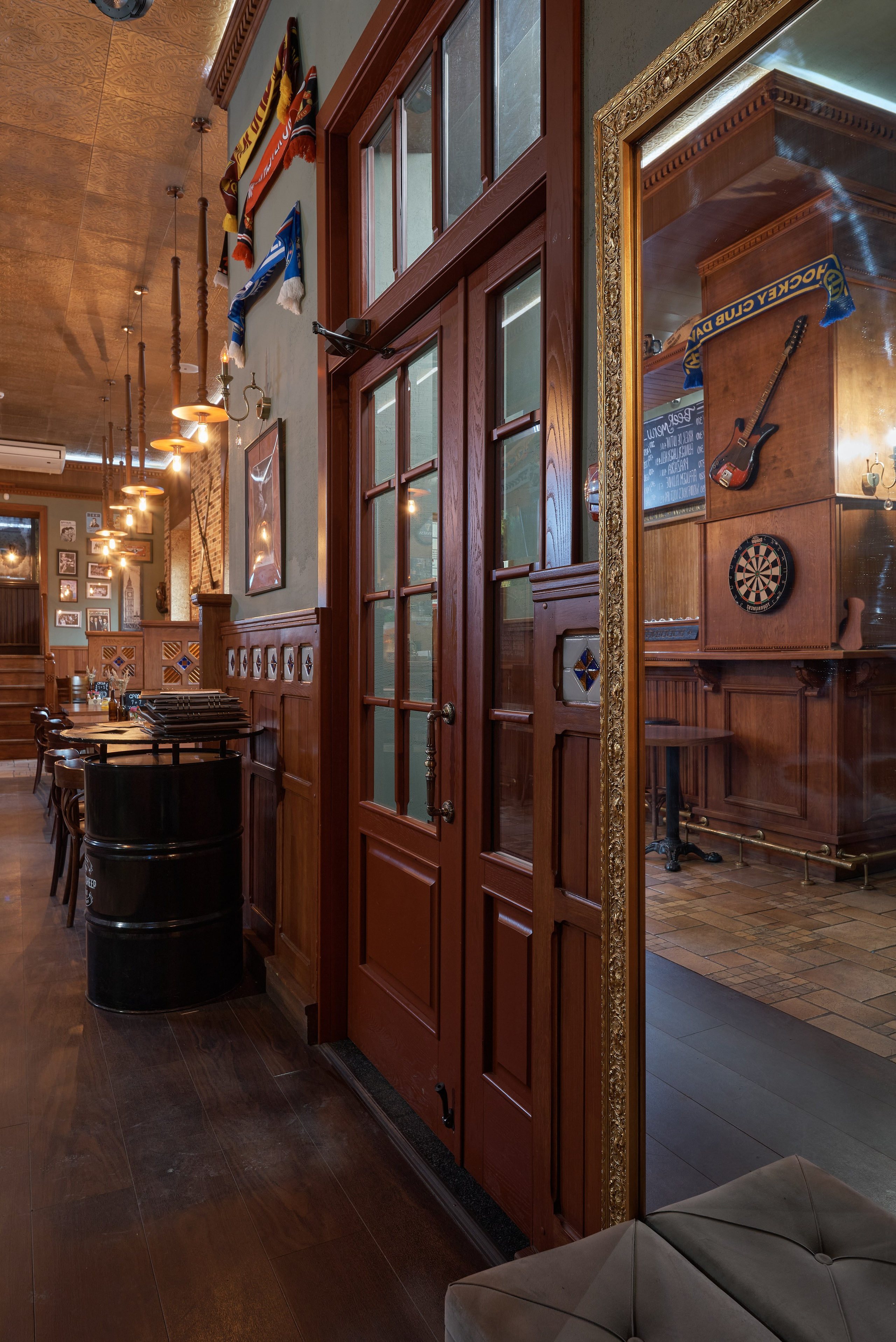 The Tony Pub. Абросимов Лев интерьерный и архитектурный фотограф