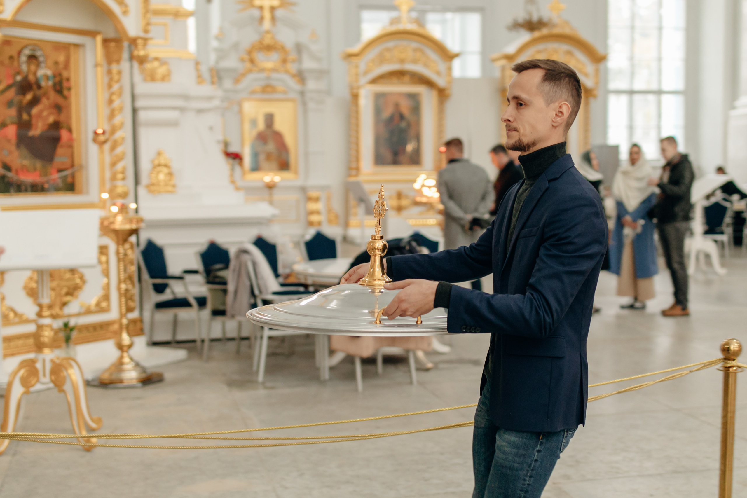 где провести Крещение ребенка в Смольном соборе СПб, лучший храм для Крещение ребенка в Смольном соборе СПб, где креститься питер, лучший собор, церковь для крещения, сколько стоит крещение спб, фотограф на крещение, намоленный храм