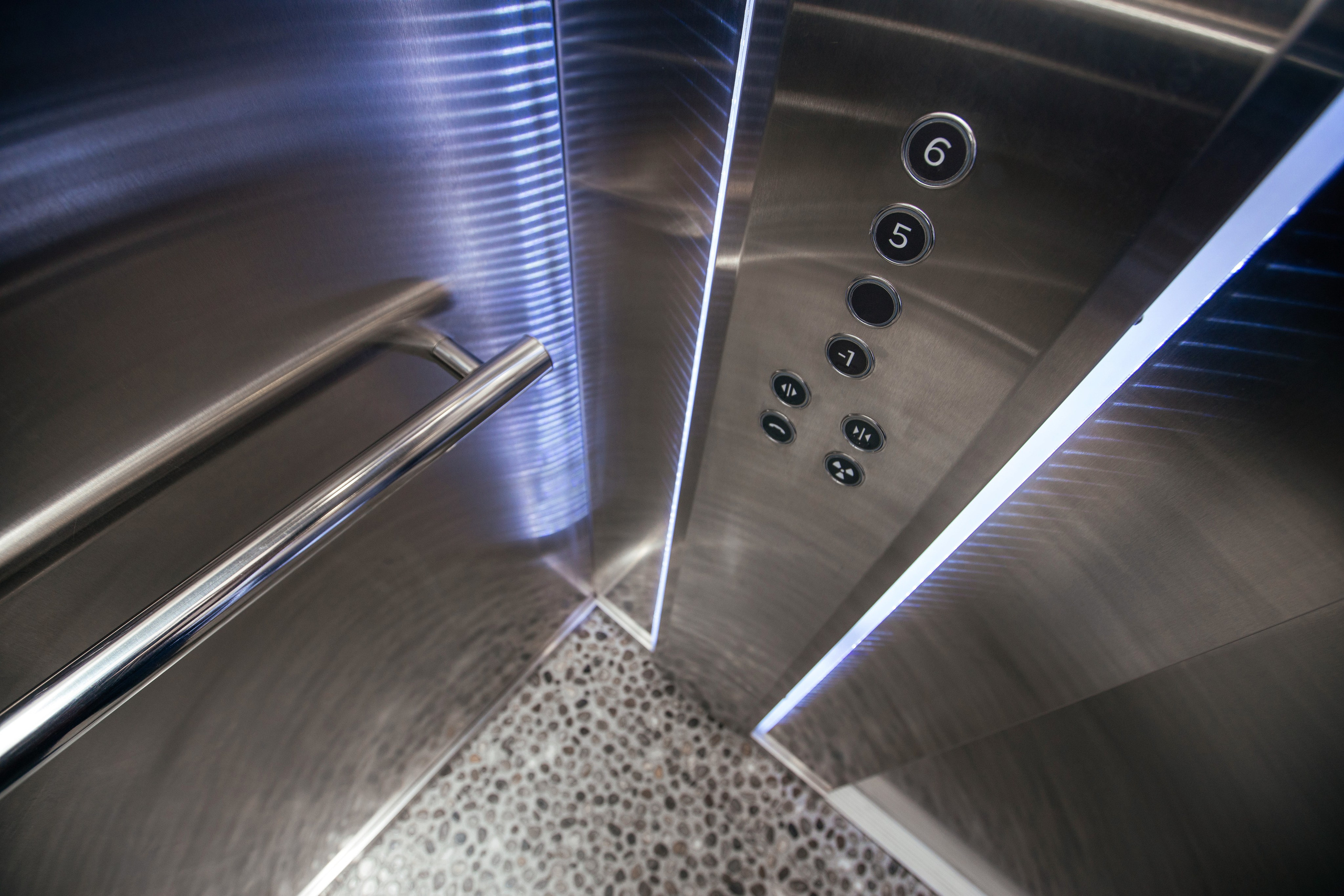 Контент съемка для компании по производству лифтового оборудования. Фотограф для бизнеса Константин Брусницын в Екатеринбурге