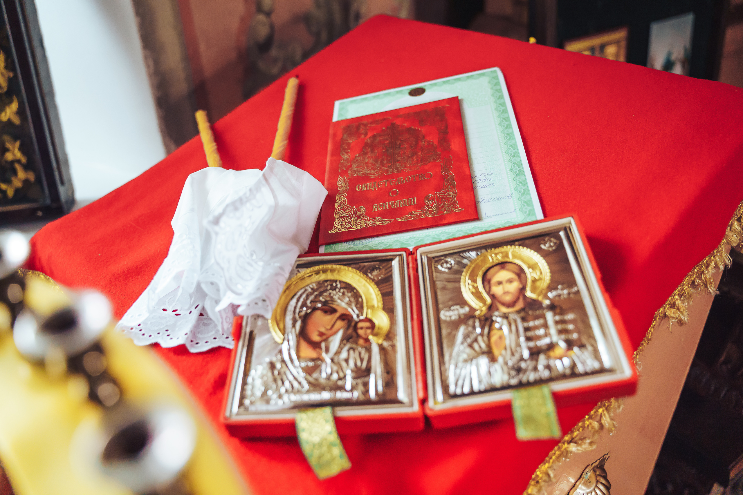 Свадебный фотограф на венчание в Храме Богородицы в Щелково