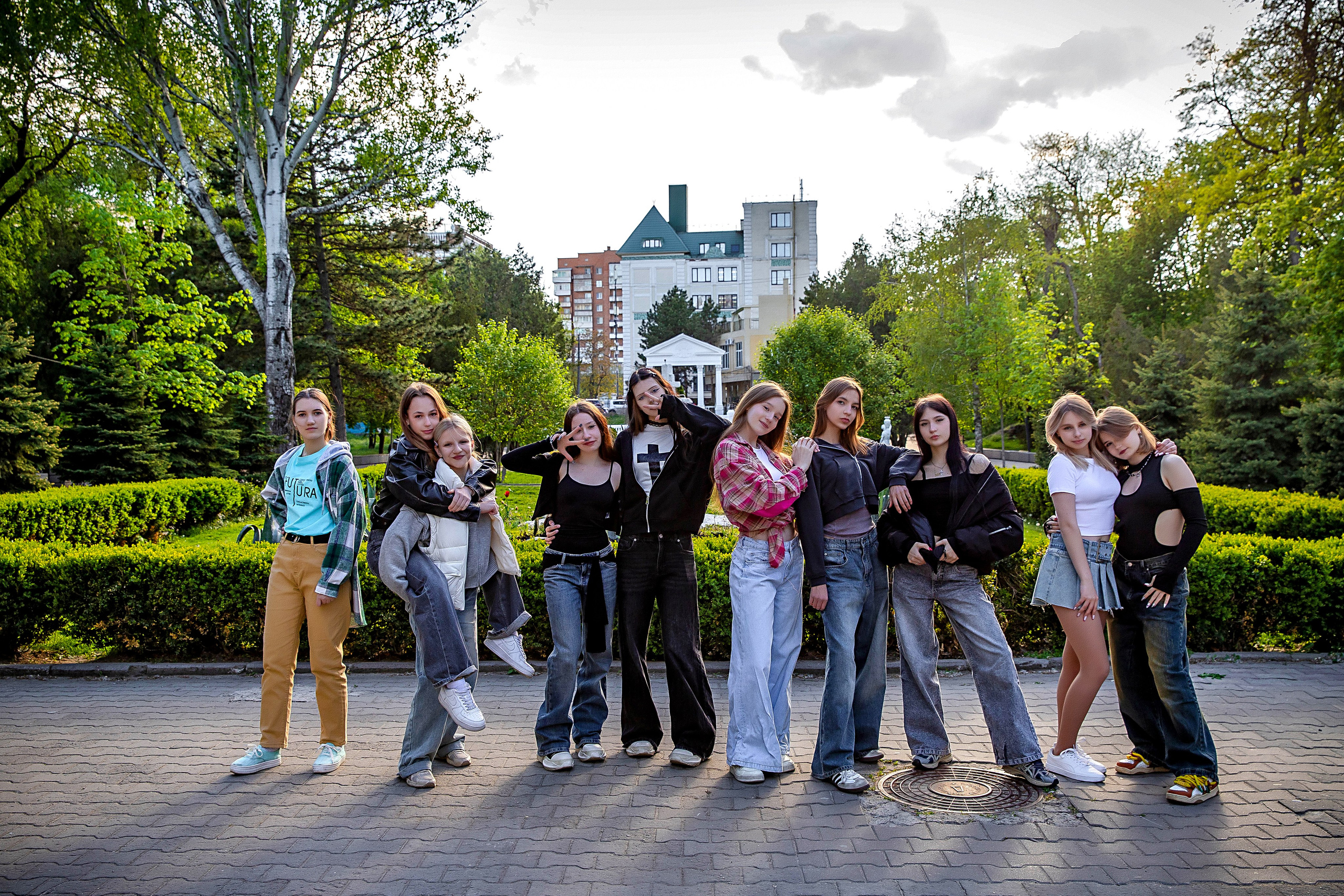 Выпускные (школьные) альбомы (книги) в Ростове-на-Дону. Современные Выпускные Альбомы в Ростове-на-Дону