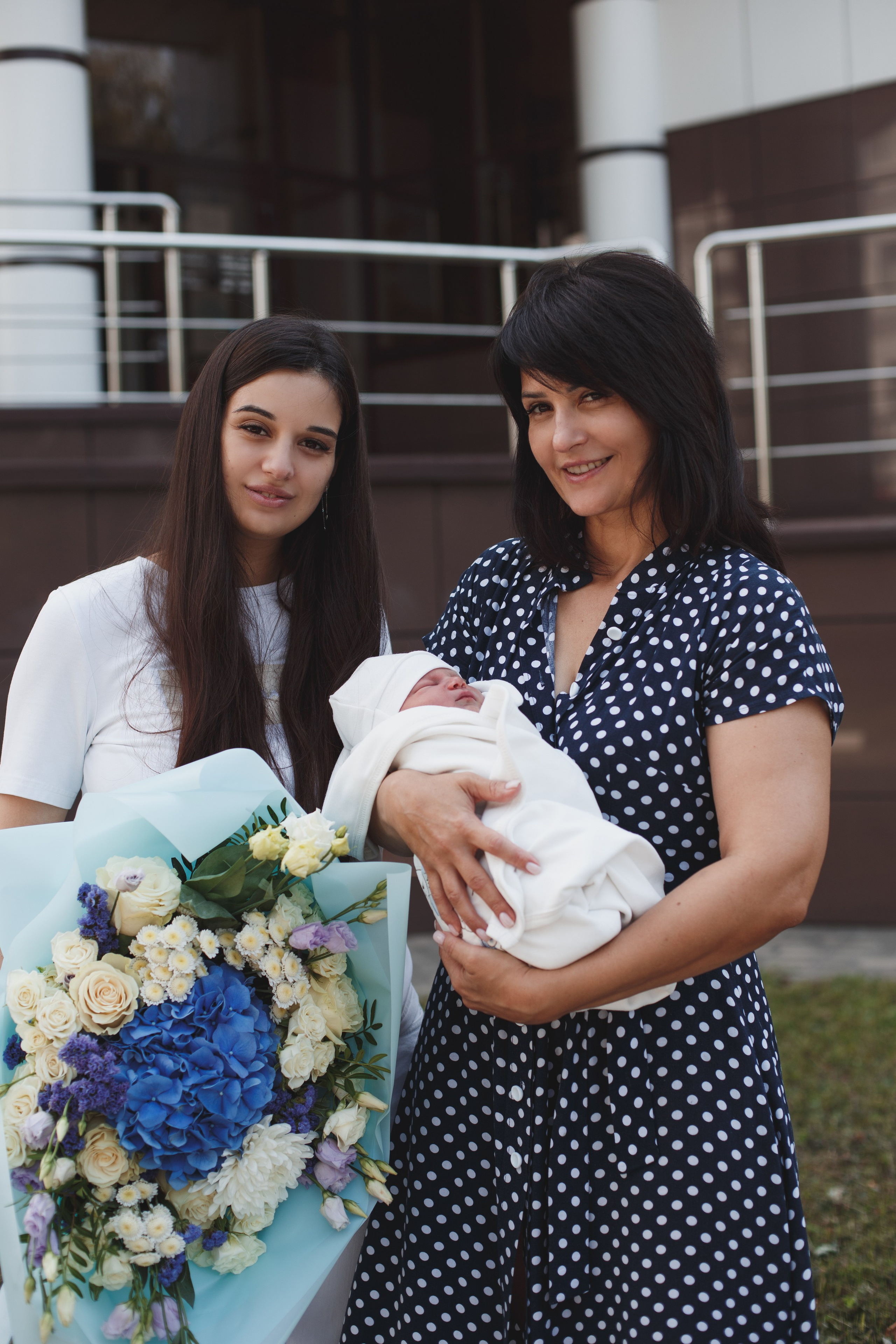 Фотограф на выписку из роддома в Белгороде. Свадебный и контент фотограф в Белгороде Ярослав Гаврилейченко