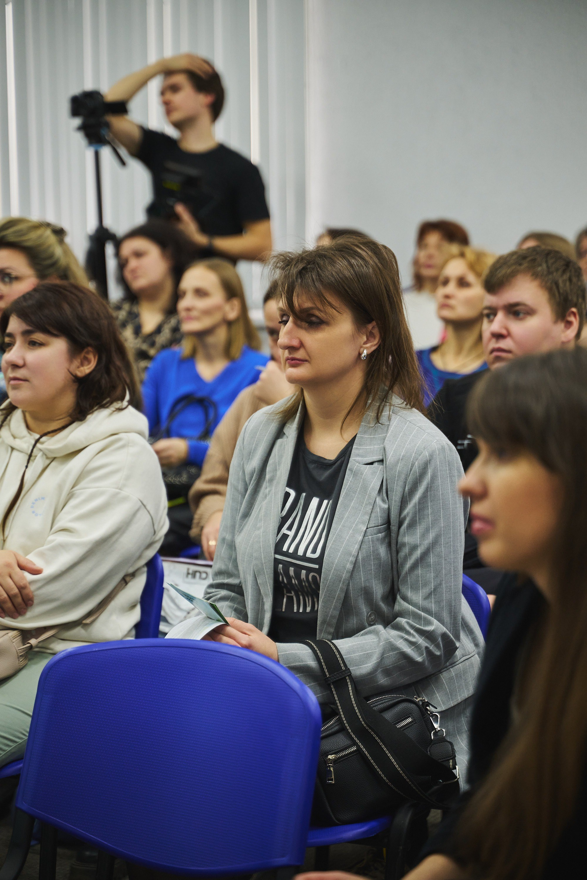 Ива Фонд — Цветущий город город Иваново. Фотограф в Иваново: Каталожная съемка одежды и постельного белья, Wildberries