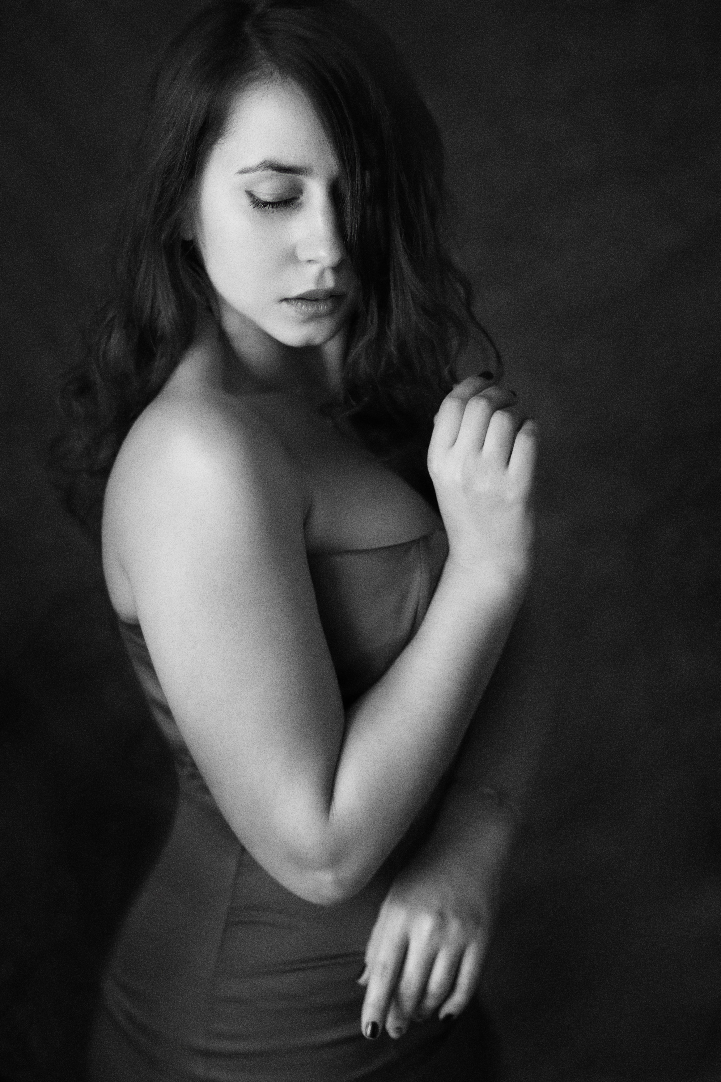 Чёрно-белая палитра. Свадебный, семейный и школьный фотограф в Сызрани Максим Баталов