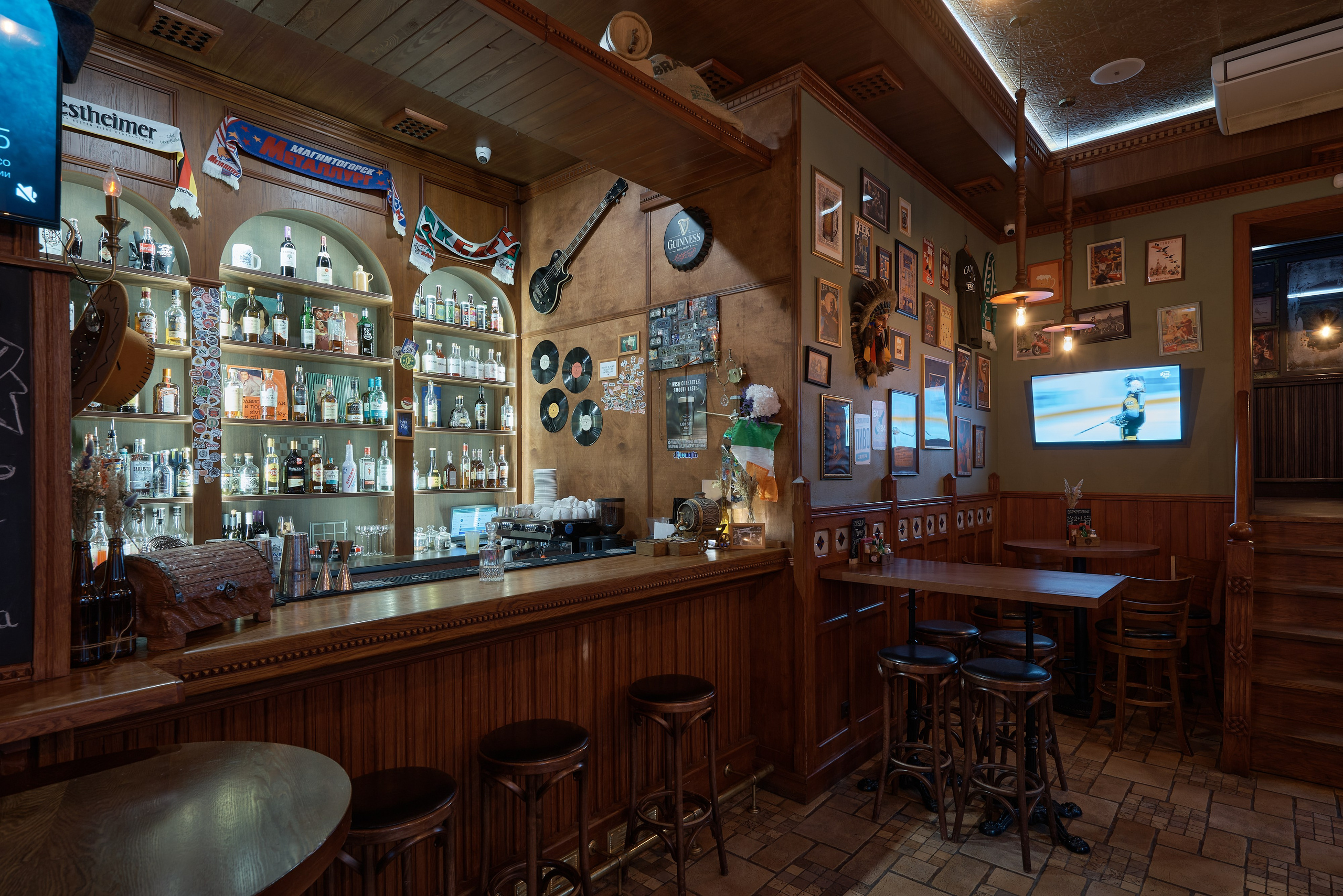 The Tony Pub. Абросимов Лев интерьерный и архитектурный фотограф