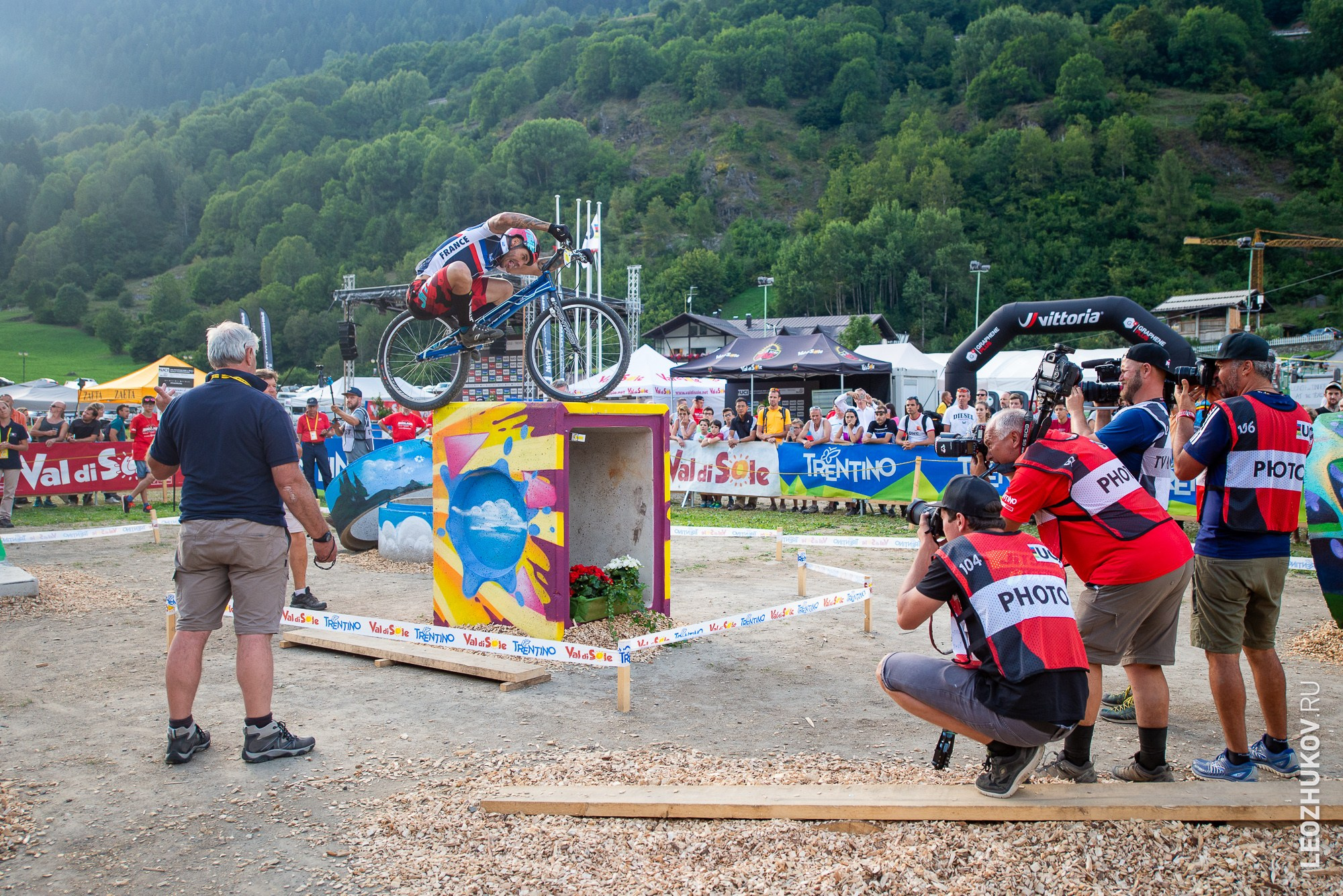 UCI Trials World Championships 2016 — finals. Sports photographer Leonid Zhukov