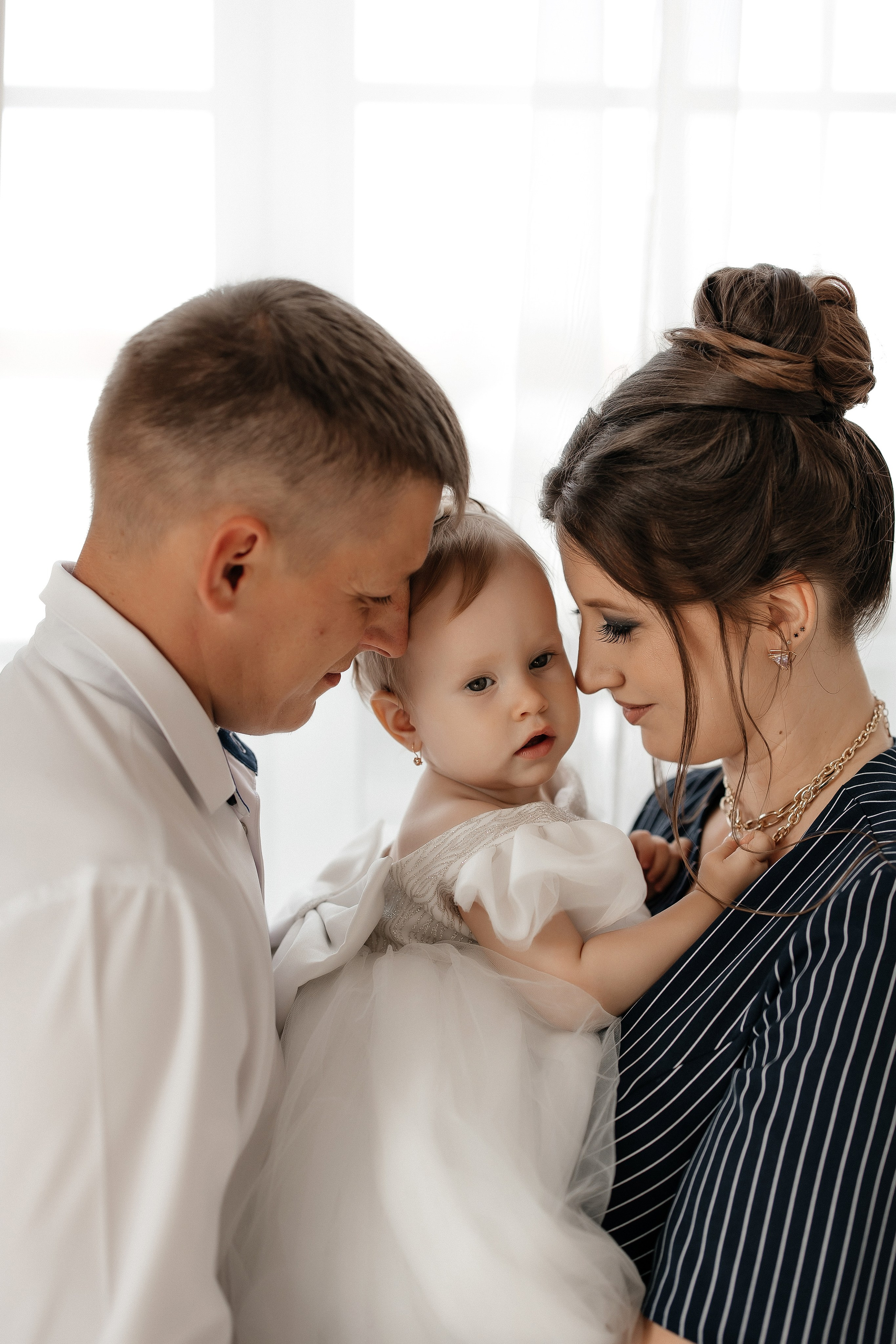 Фотостудии. Свадебный и семейный фотограф в Омске Евгения Хакимова