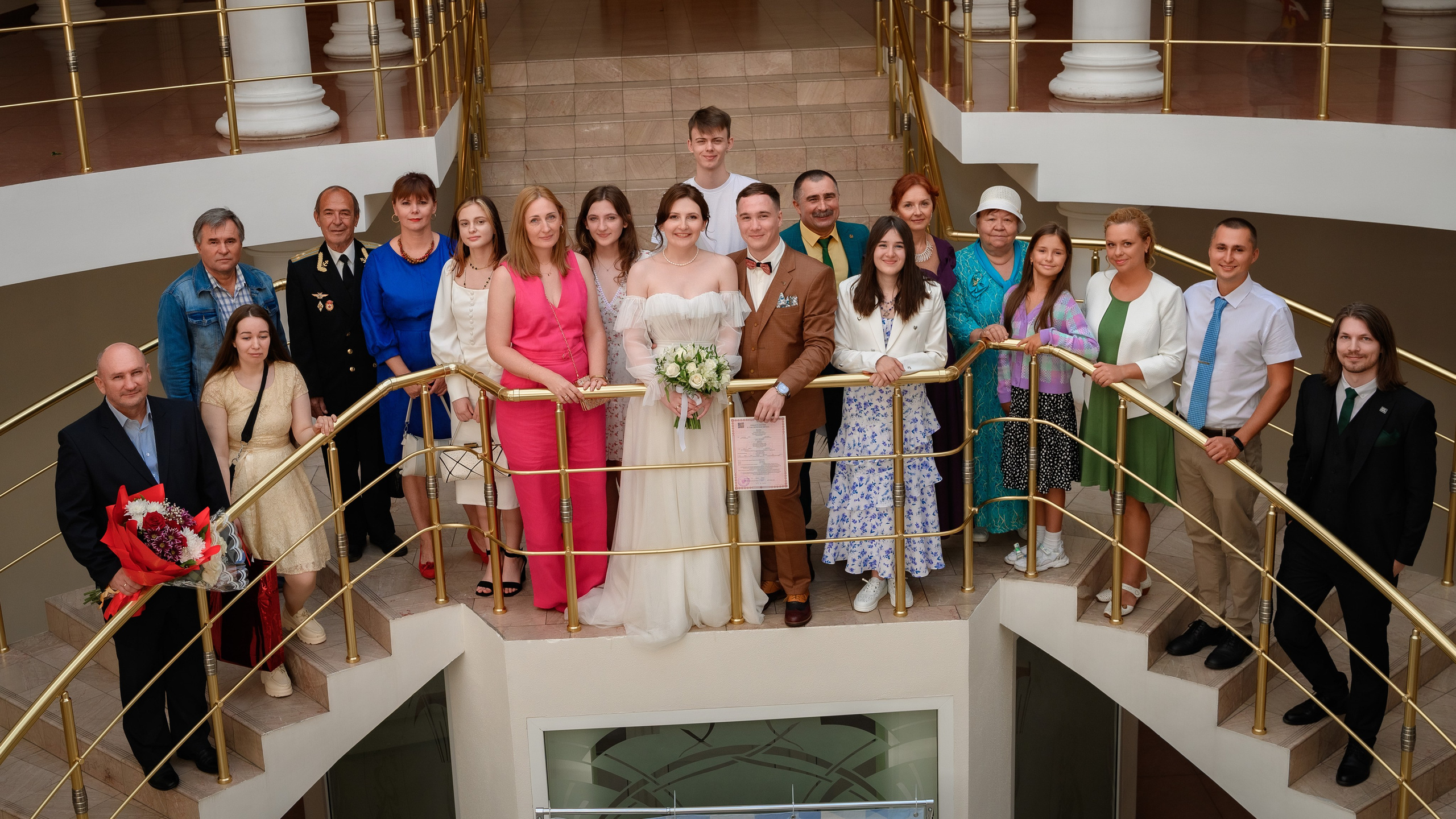 Профессиональная фотосъёмка регистрации брака и фотосессия для молодоженов в отделе ЗАГС Приморского района Санкт-Петербурга.