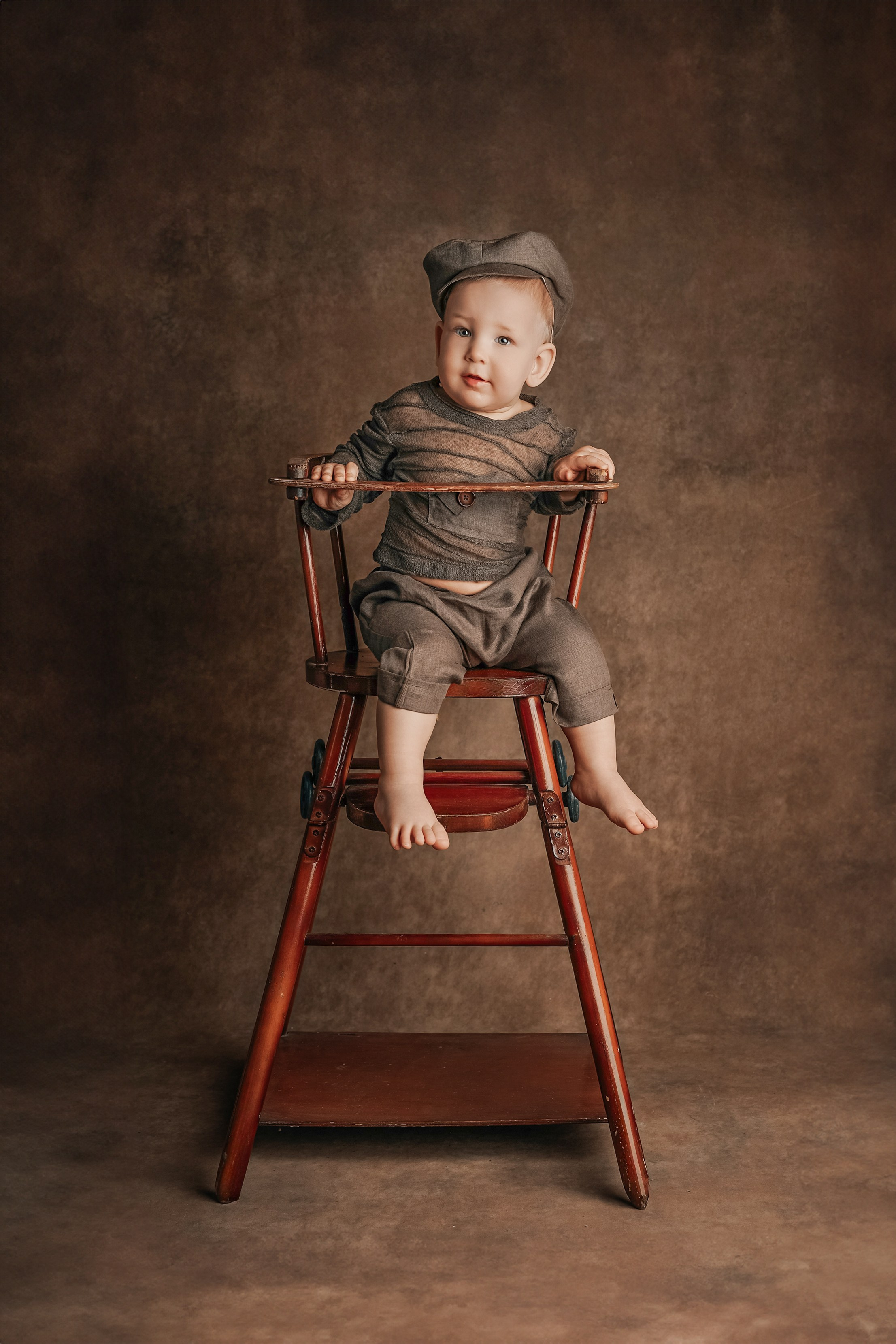 ГОДИК В РЕТРО СТИЛЕ. Фотограф новорожденных беременных в Тюмени Ткачук Татьяна