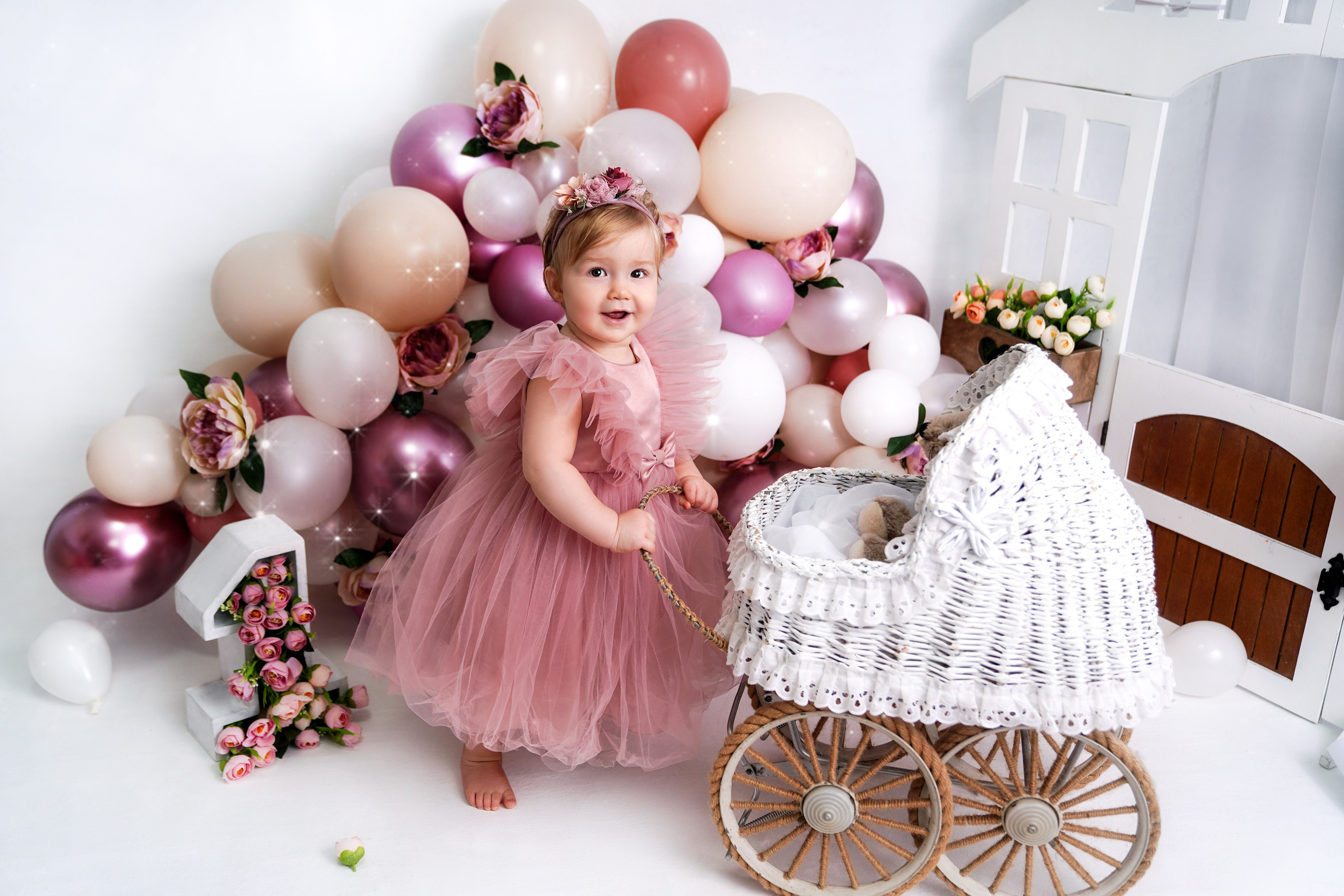 Фотосессия ГОДОВАСИЕ. Фотограф новорожденных, детей до года и беременных в Симферополе