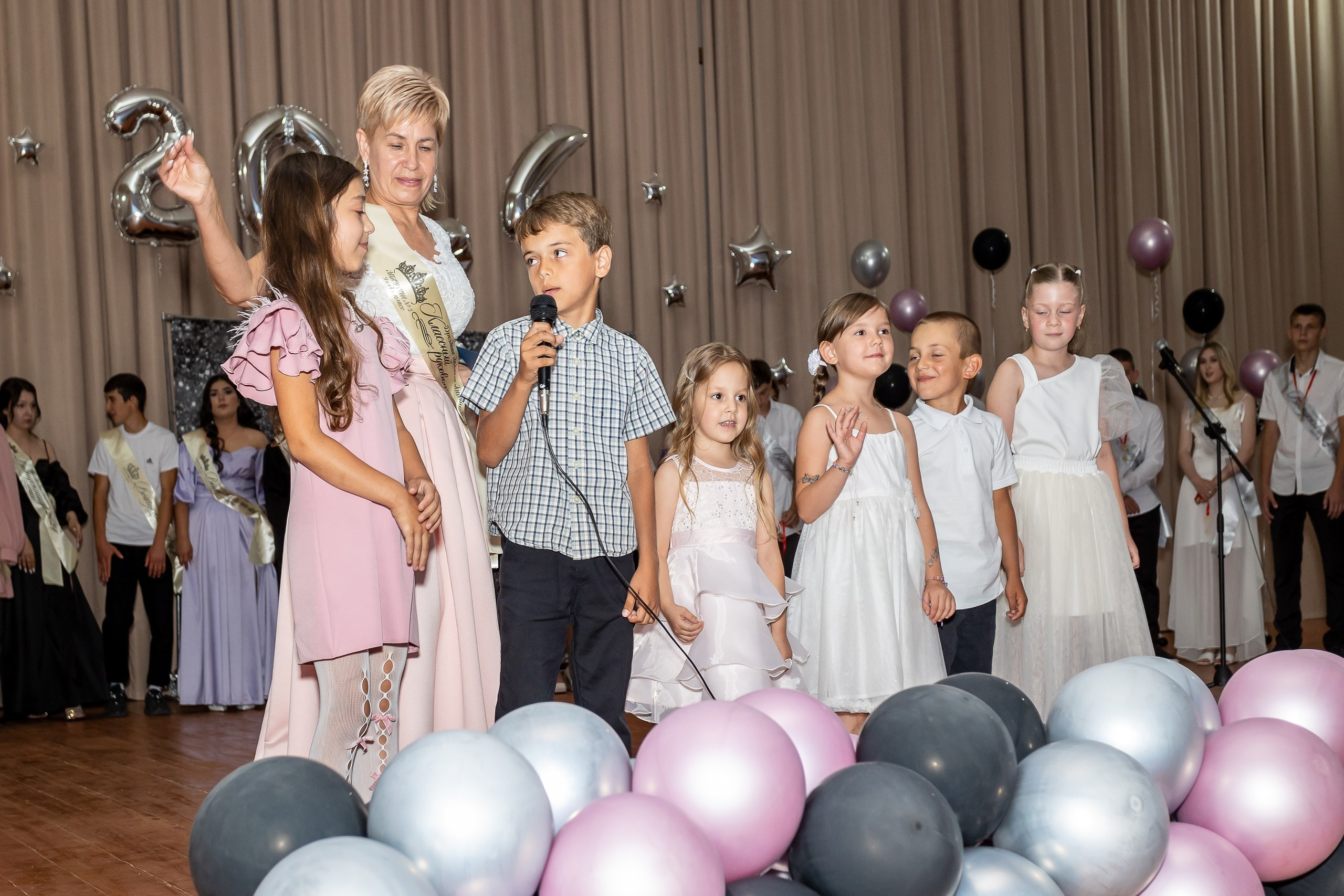 Вручение аттестата 2024 г. Выпускные альбомы Майкоп, Краснодар Елена Золотарева