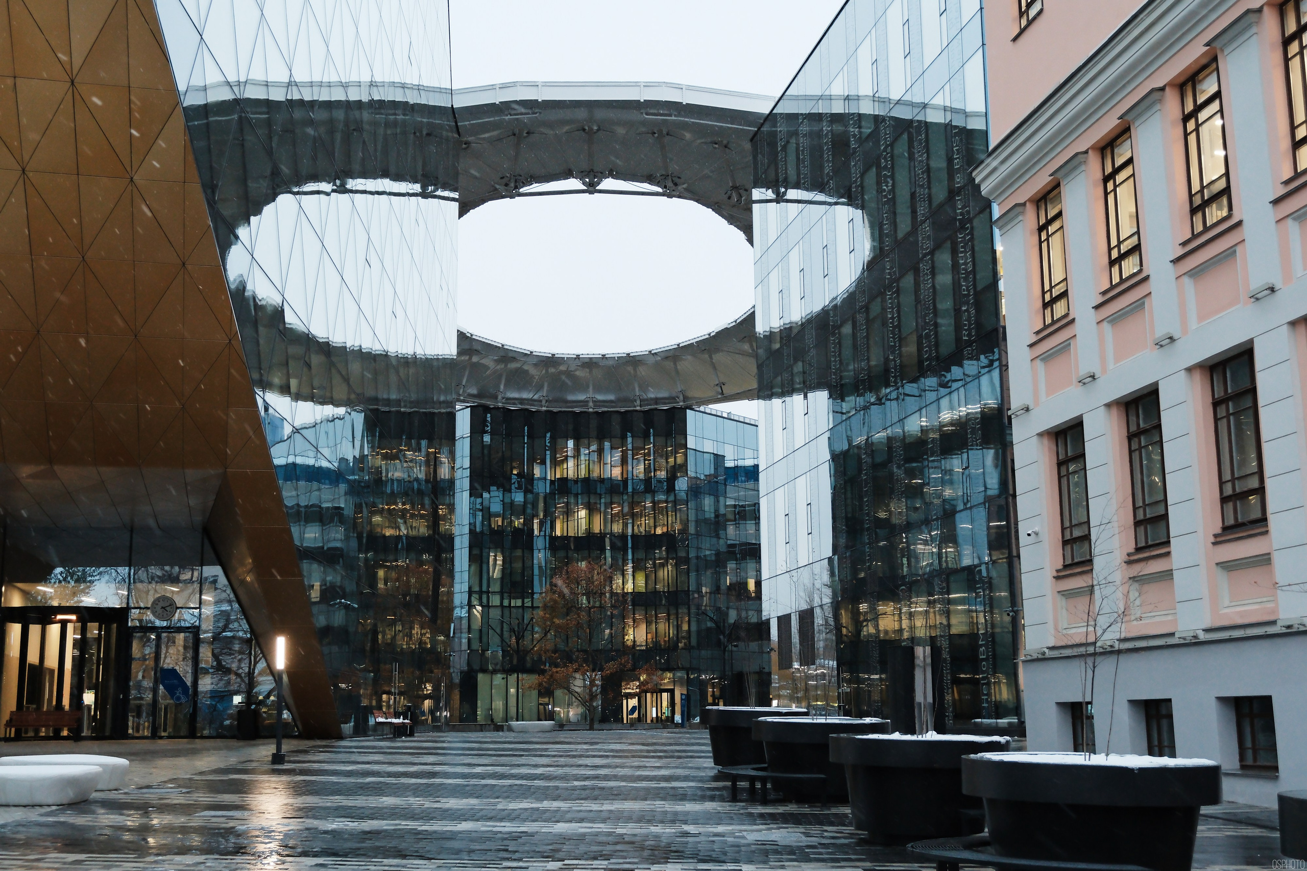 МГТУ им. Баумана. Фотографъ Сергѣевъ. Поймать мгновеніе