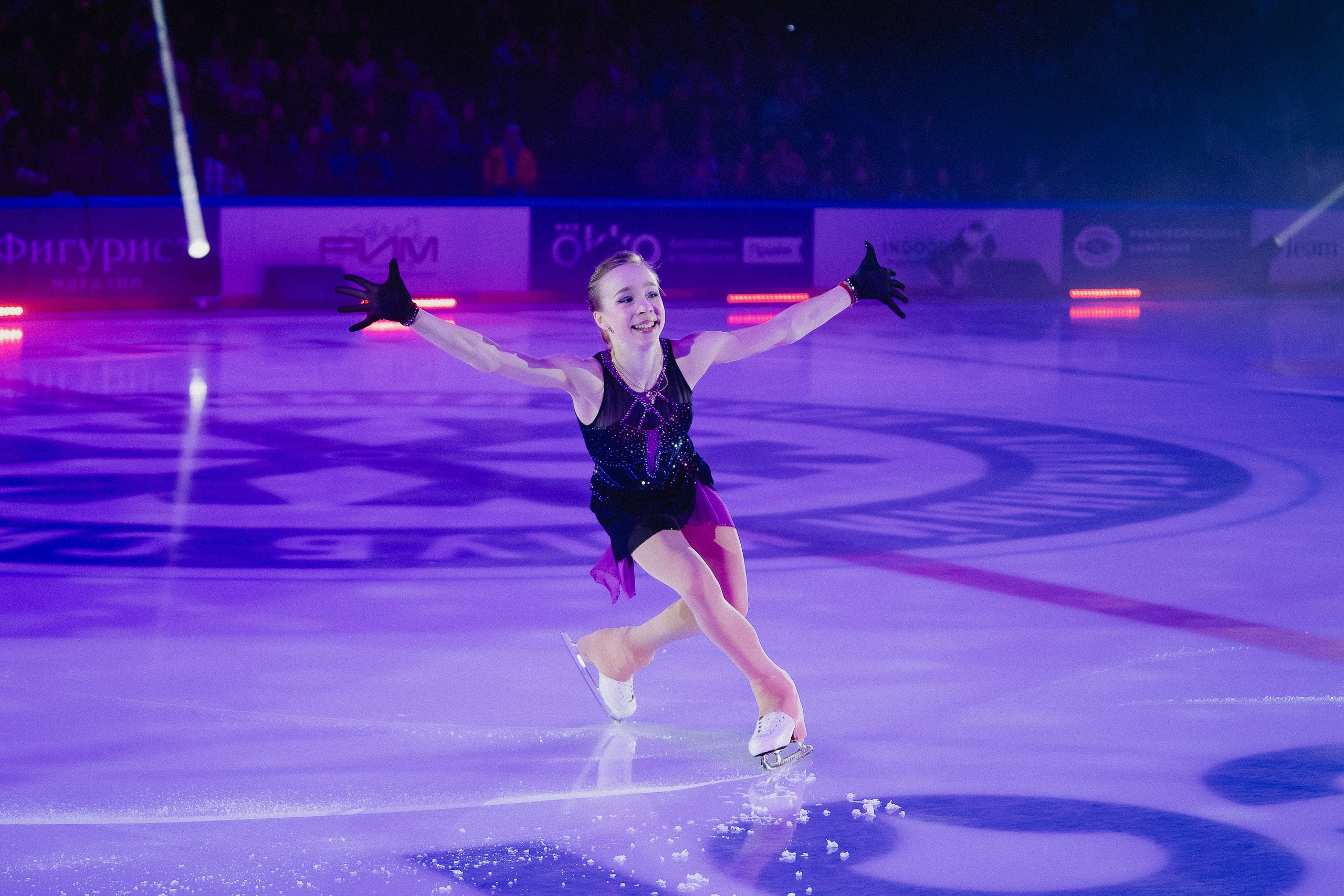 Шоу Этери Тутберидзе в Новосибирске. Воробьева Ксения — Спортивный и танцевальный фотограф Новосибирск